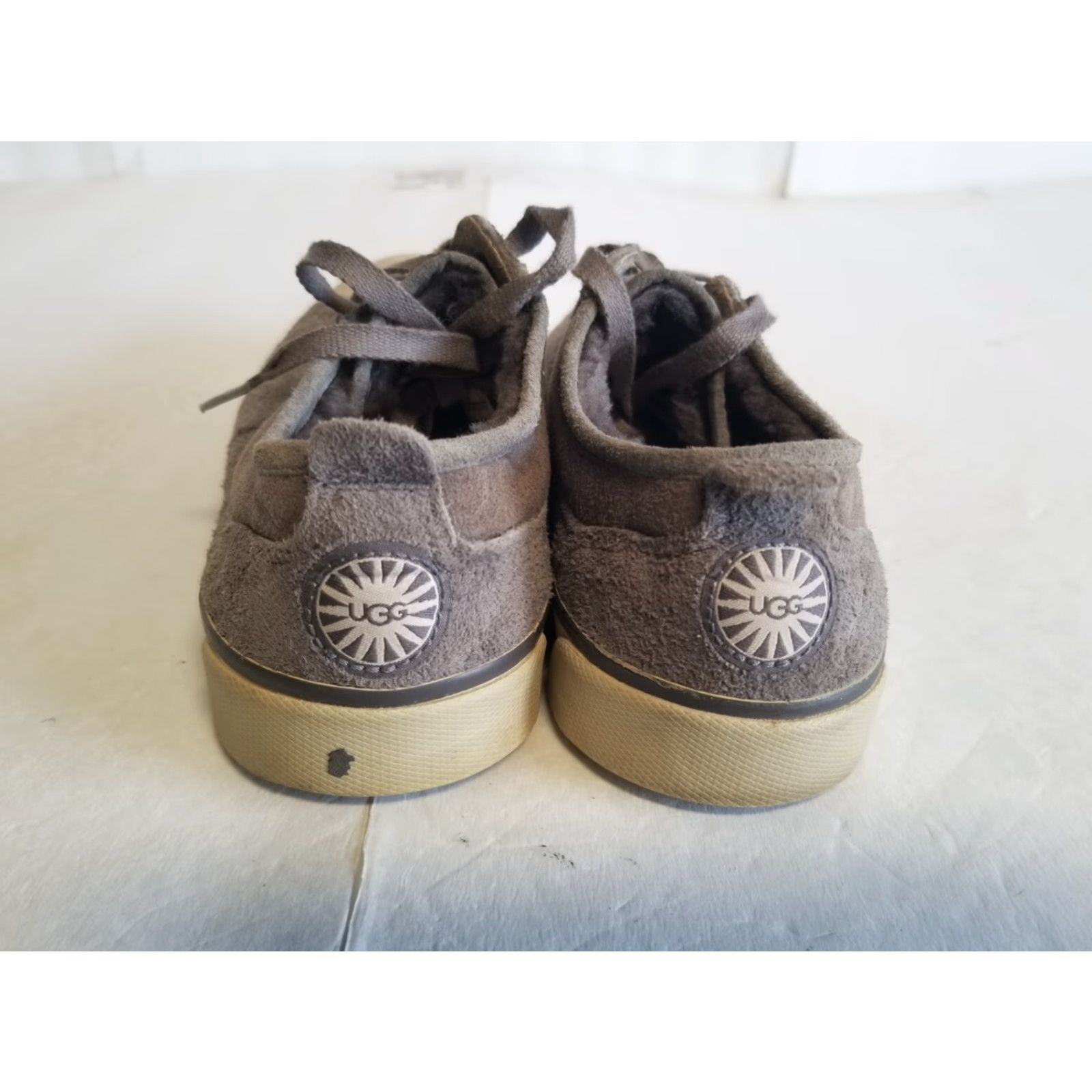 Ugg UGG Shoes Women S/N 1888 Low Top Lace Up Brown Leather Shearling Lined Casual 6.5 Size M / US 6-8 / IT 42-44 - 3 Thumbnail