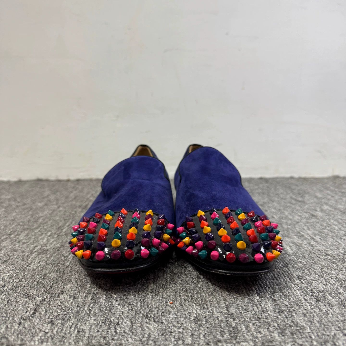 Christian Louboutin Christian Louboutin Rainbow Rivet Suede Loafer Size US 7 / EU 40 - 2 Thumbnail