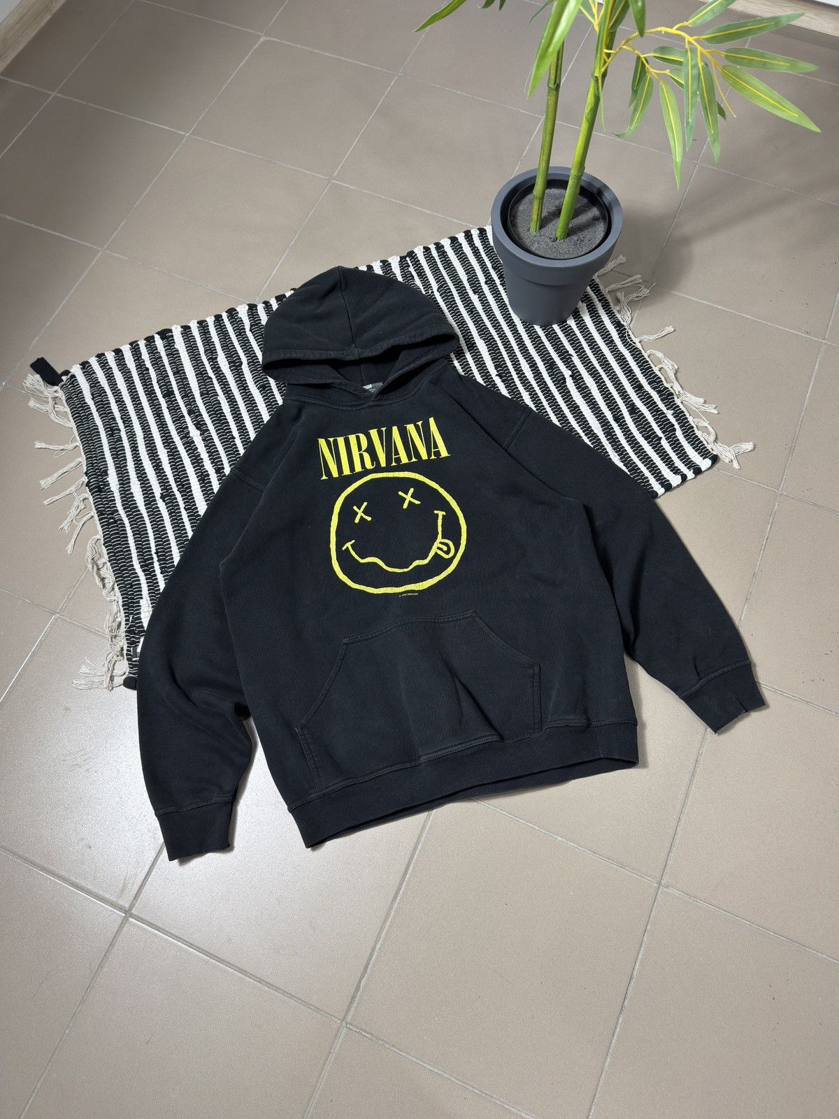 Other VINTAGE NIRVANA BIG LOGO 1992 BOXY HOODIE Size L / US 10 / IT 46 - 1 Thumbnail