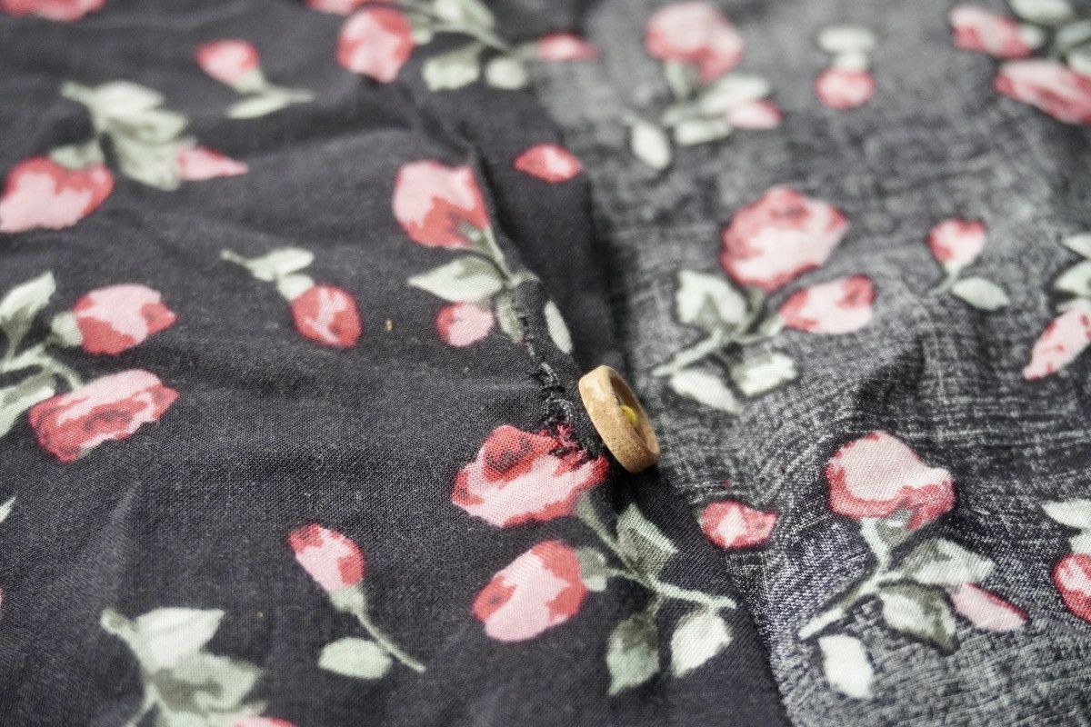Stussy Stussy button up rayon red roses full printed rare piece Size US L / EU 52-54 / 3 - 15 Thumbnail