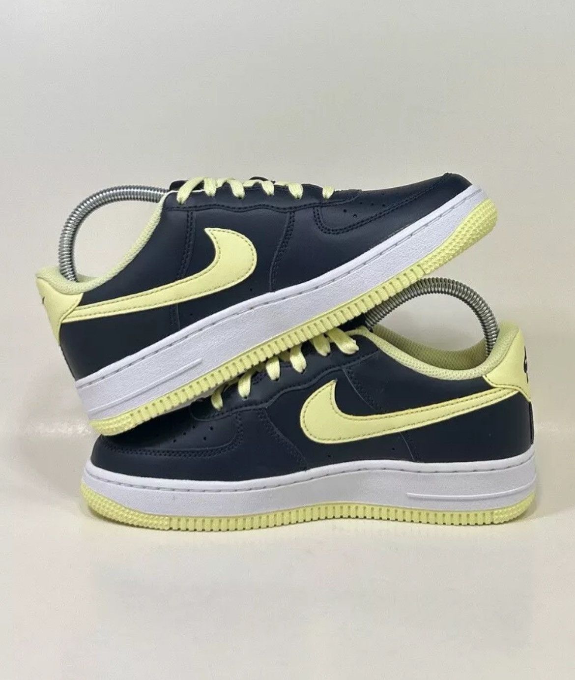 Nike Size 5Y - Boys Nike Air Force 1 Low GS CT3839-400 Wmns 6.5 Size US 5 / EU 37 - 6 Thumbnail
