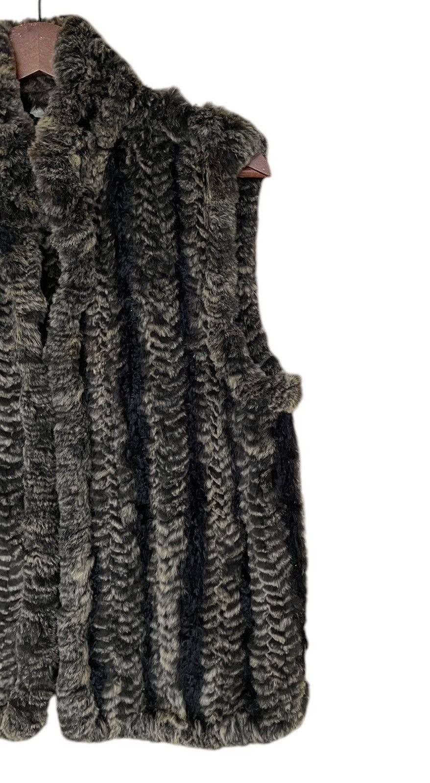 Japanese Brand Vintage Japanese Brand Fur Vest 2000s Size US M / EU 48-50 / 2 - 4 Thumbnail
