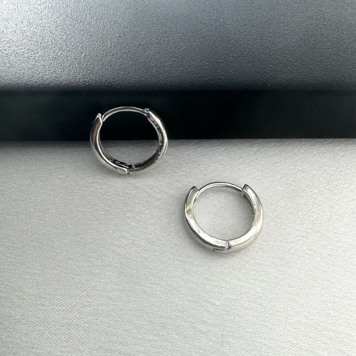 Other 15mm Small Silver Hoop Earrings for Men Women Unisex Style Size ONE SIZE - 1 Thumbnail