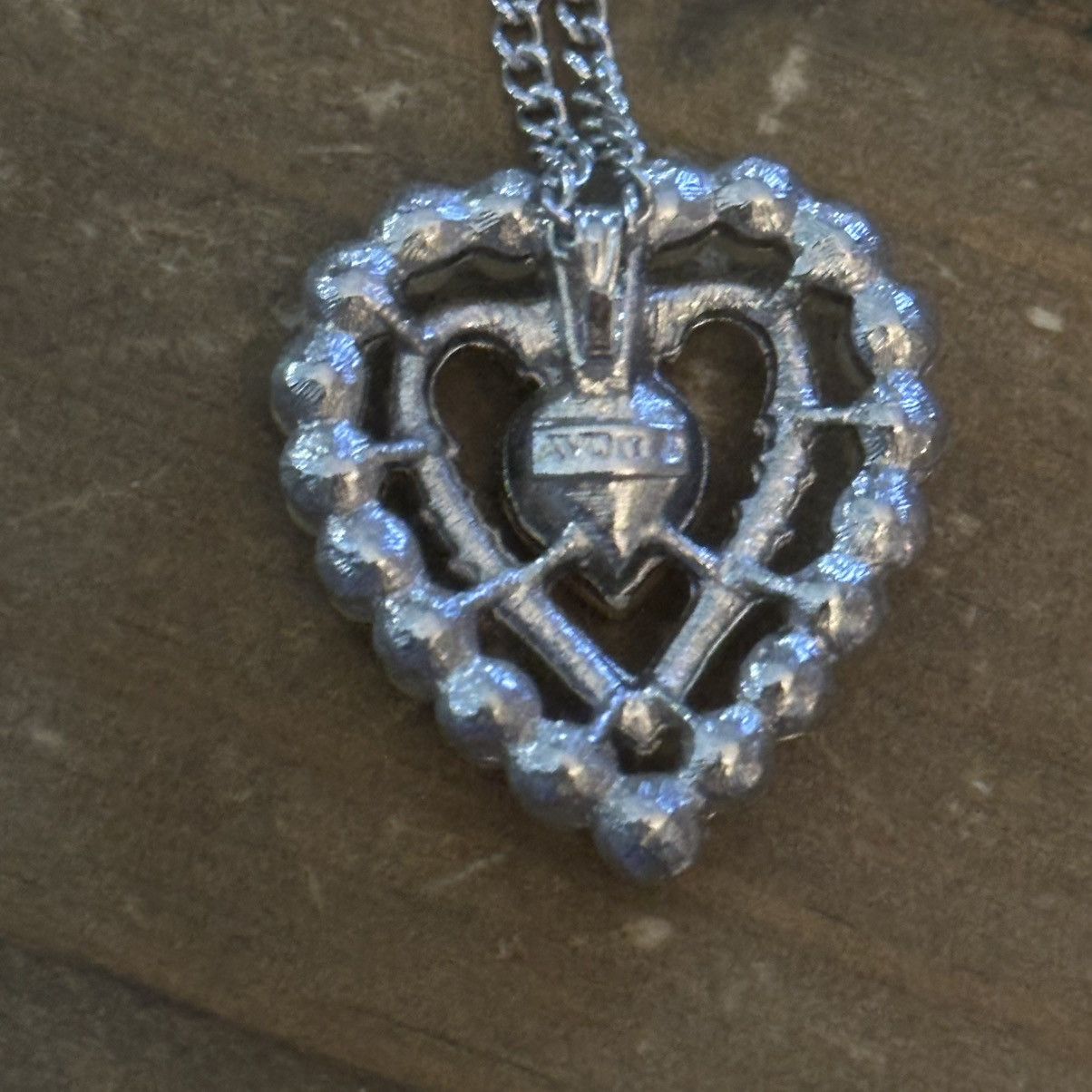 Other × Vintage Vintage Avon Dear Heart Pearl/Crystal heart pendant necklace Size ONE SIZE - 4 Thumbnail
