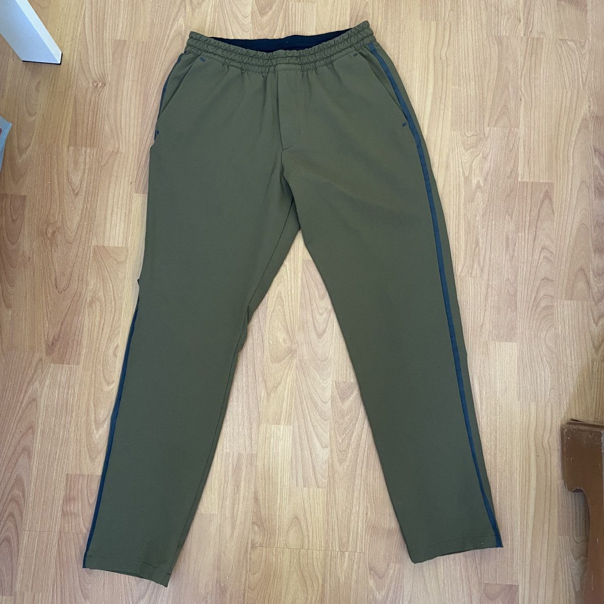 Outerknown Outerknown Apex Series Outdoor Surfer Olive Pants Men’s Med Size US 32 / EU 48 - 1 Thumbnail