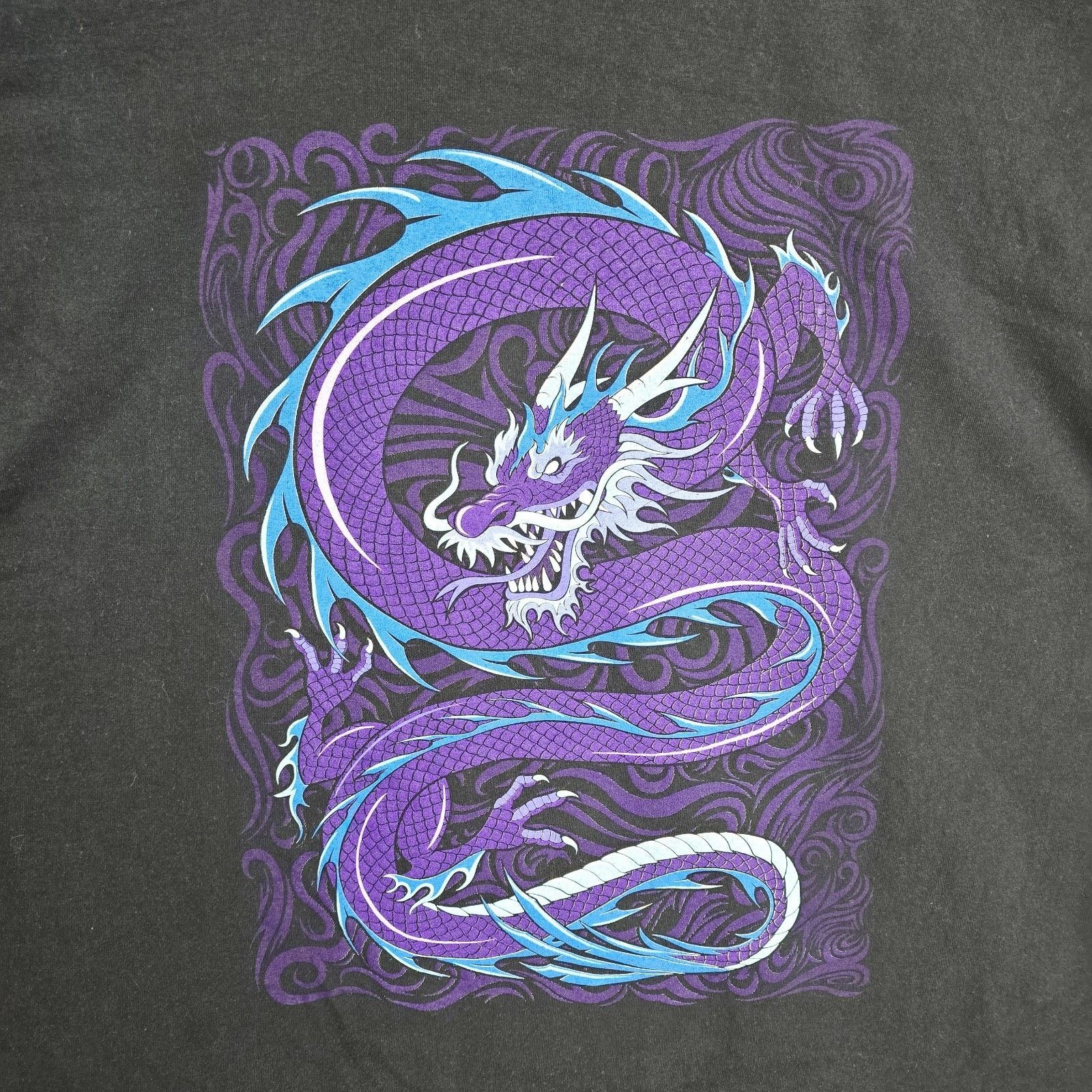 Gildan Vintage Purple Dragon Tribal Shirt Mens XXL Y2K Grunge Size US XXL / EU 58 / 5 - 3 Thumbnail