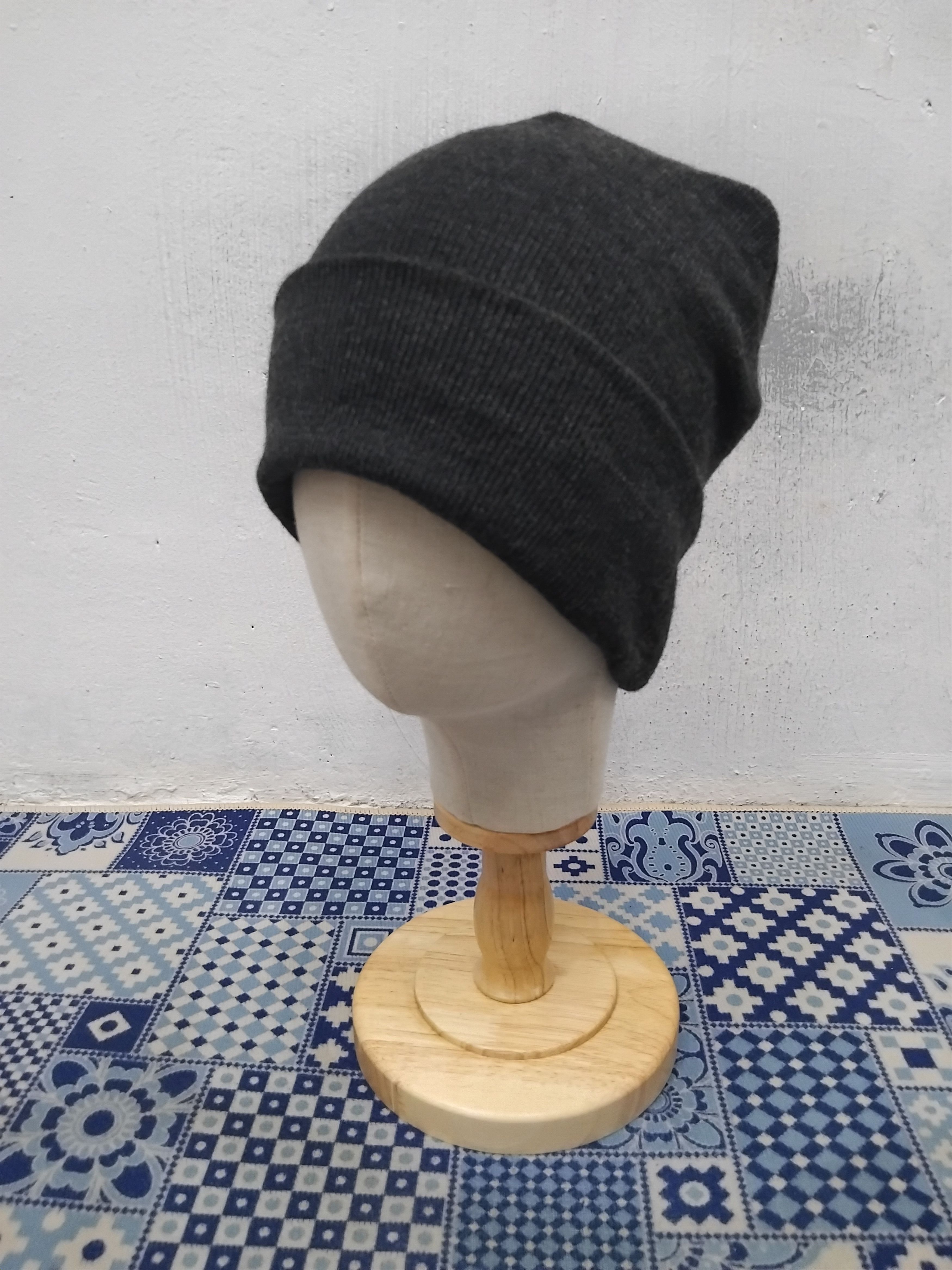 Japanese Brand 💥Uniqlo grey colour beanie hat Size ONE SIZE - 4 Thumbnail