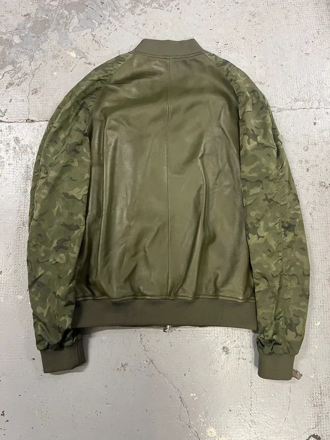 Emporio Armani SS2017 Emporio Armani Camo Sleeves Green Leather Bomber Jacket Size US M / EU 48-50 / 2 - 6 Thumbnail