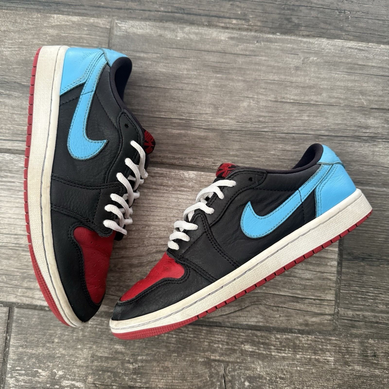 Jordan Brand WMNS AIR JORDAN 1 LOW NC TO CHI CZ0775-046 6.5 PREOWNED NO B Size US 6.5 / IT 36.5 - 1 Thumbnail