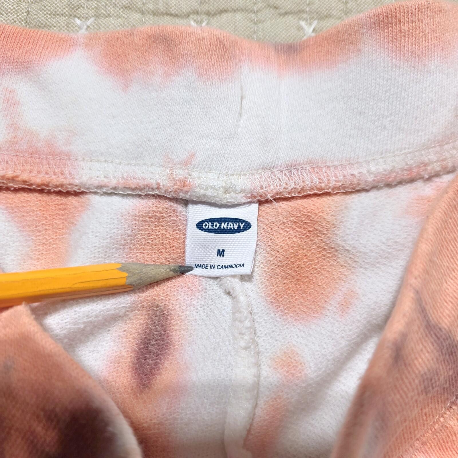 Old Navy Old Navy Y2K Tie-Dye Athletic Shorts sz Medium Size 32" / US 10 / IT 46 - 4 Thumbnail