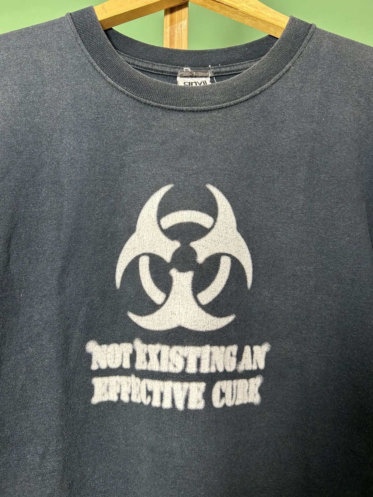 Vintage Resident Evil Biohazard Beelzebub 90s Capcom Vintage Tee Size US L / EU 52-54 / 3 - 3 Thumbnail