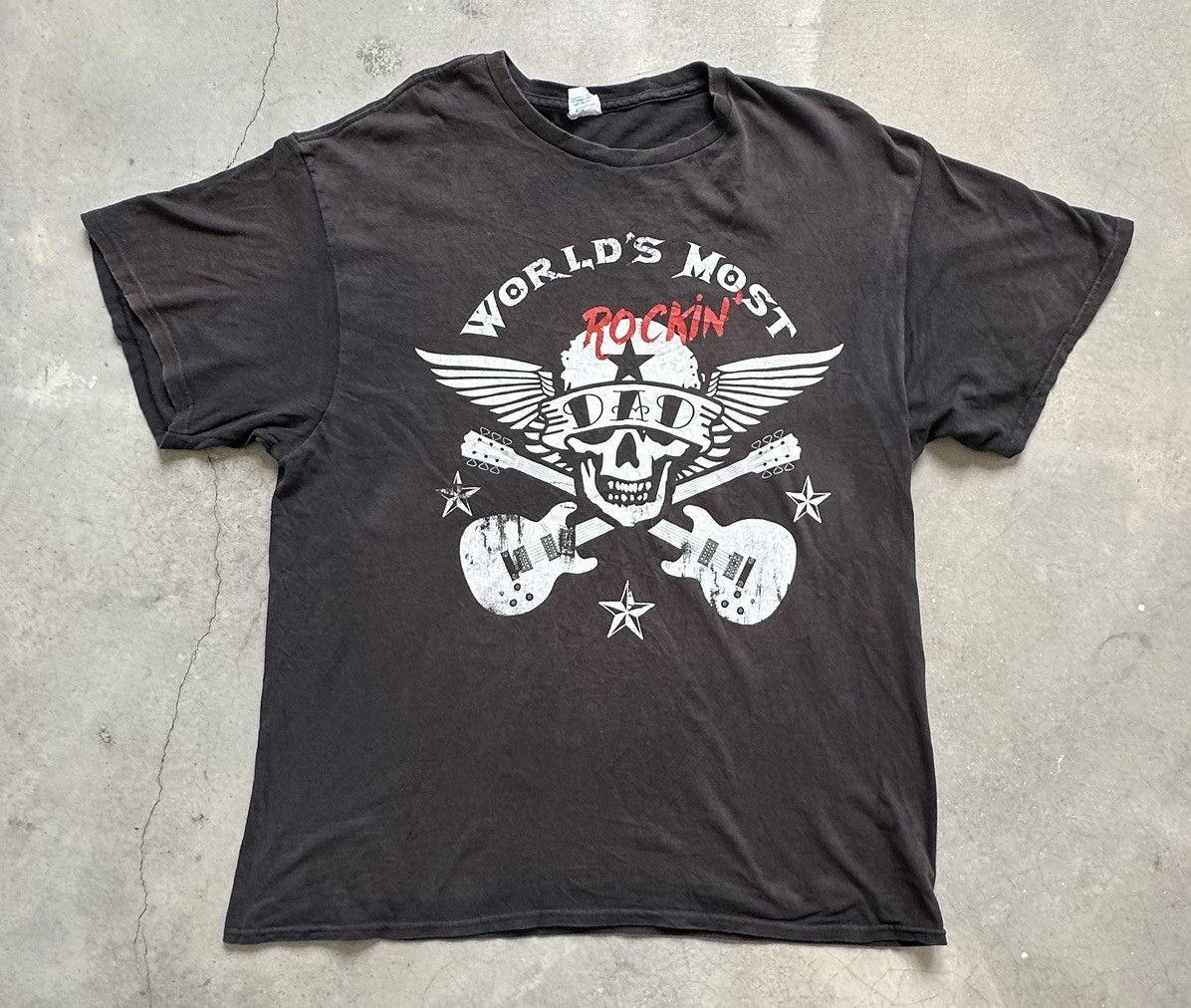 Vintage VINTAGE WORLD MOST ROCKIN DAD TEE Size US XL / EU 56 / 4 - 1 Thumbnail