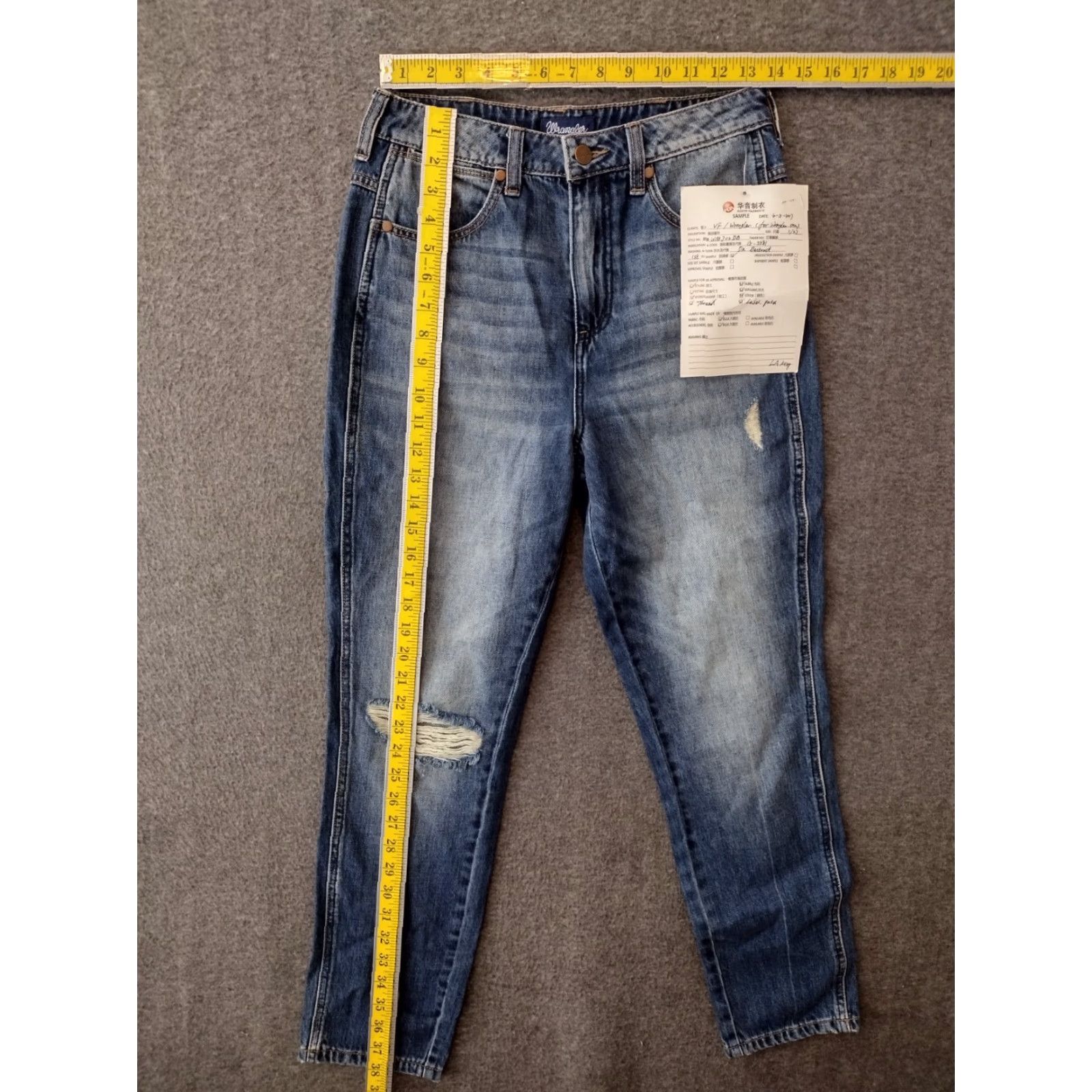 Wrangler Wrangler Jeans 28x38 Denim Distressed High Rise Tapered Leg 5-Pocket Womens Cowboy Style MLeans 80s-90s? Size 28" / US 6 / IT 42 - 4 Thumbnail