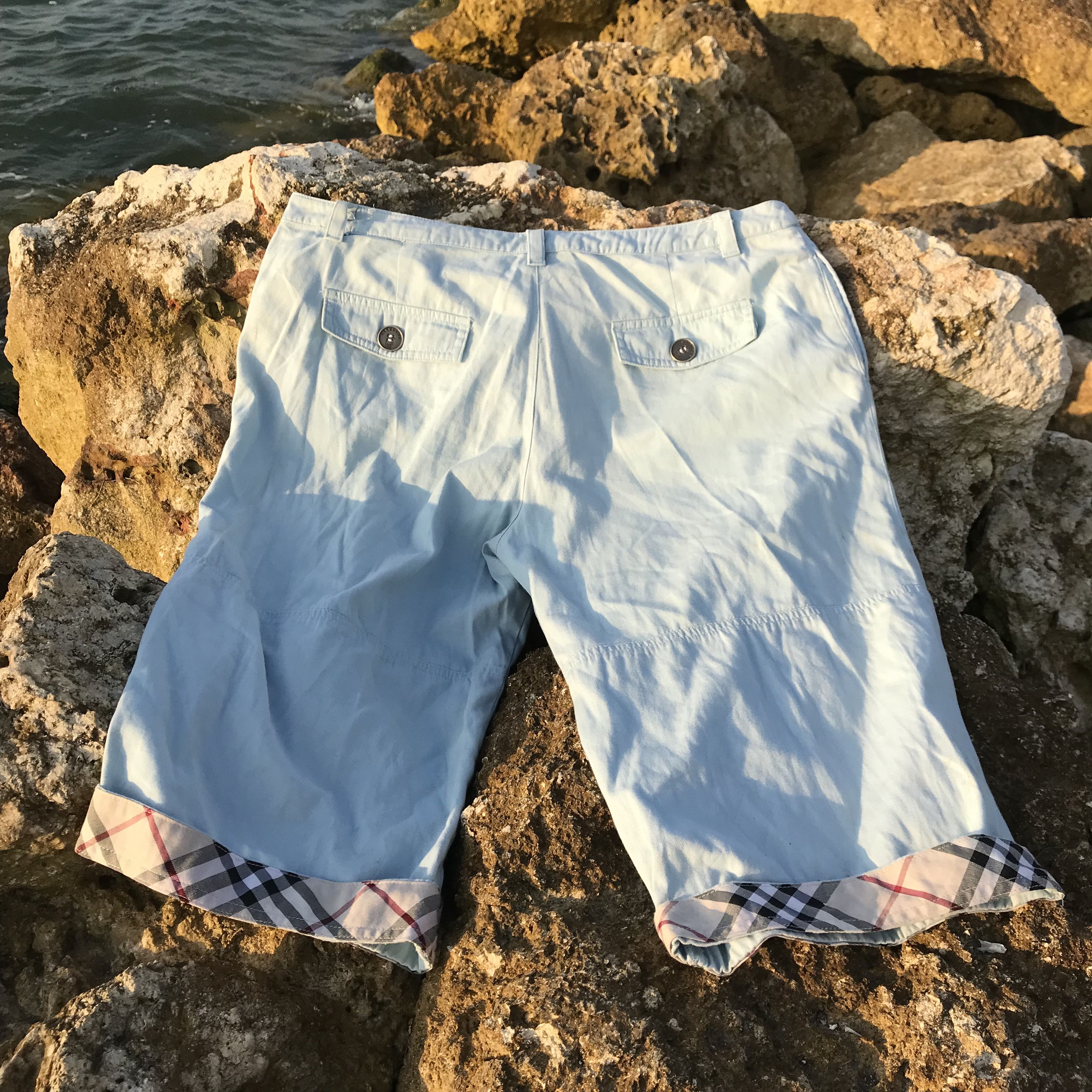Vintage Burberry baby blue short novacheck pants Trouser pan