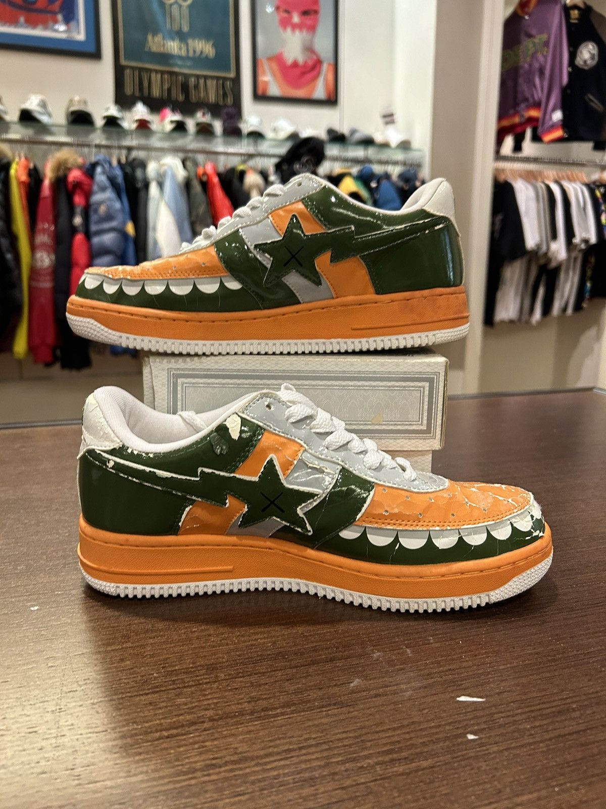 Bape × Kaws Bapesta Kaws Chomper Orange/Olive Size US 9 / EU 42 - 2 Thumbnail