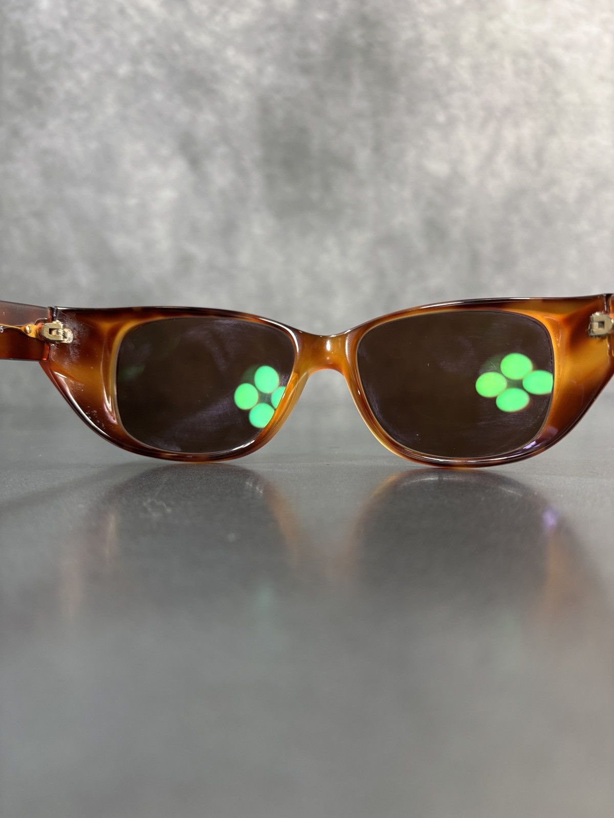 Giorgio Armani 1990s Vintage Giorgio Armani Sunglasses GA835 Tortoise 80s Size ONE SIZE - 14 Thumbnail