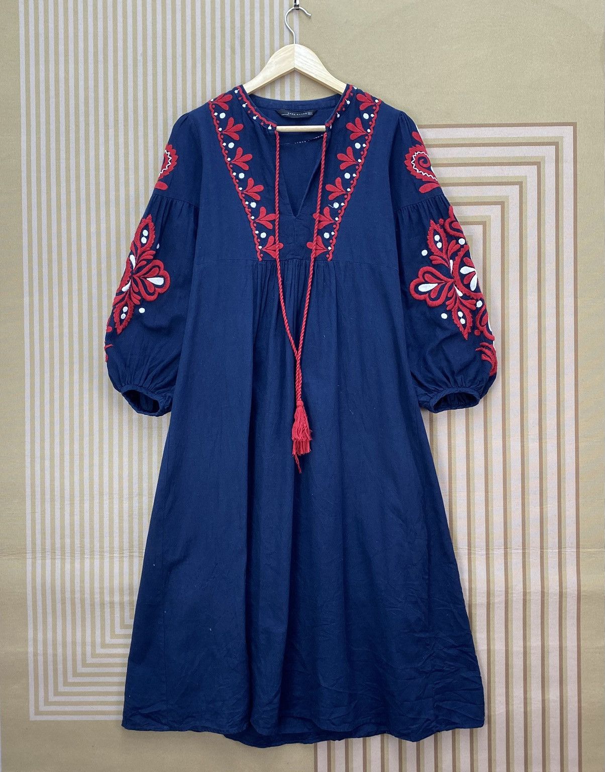 Zara 🫶 Zara Navy Balloon Sleeve Embroidered Midi Kaftan Size M / US 6-8 / IT 42-44 - 1 Thumbnail