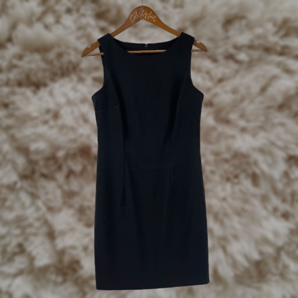 VINTAGE AGB Little Black Dress Sleeveless Sheath 8 Black Dress Women's Sleeveless Knee Length Size 8 Womens