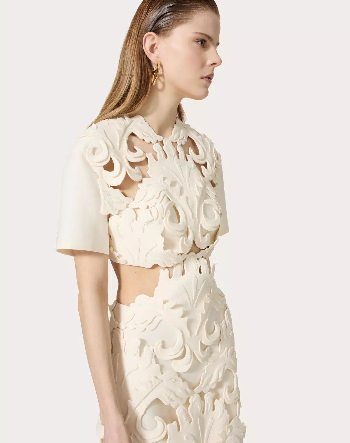 Valentino o1s1wg110426 Embroidered Crepe Couture Short Dress in Ivory Size XS / US 0-2 / IT 36-38 - 7 Thumbnail