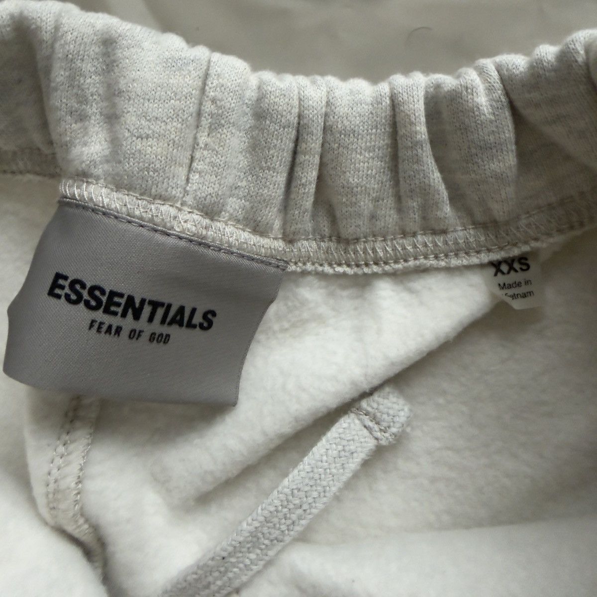 Essentials FEAR OF GOD ESSENTIAL OATMEAL DWEATSHORT Size US 28 / EU 44 - 4 Thumbnail