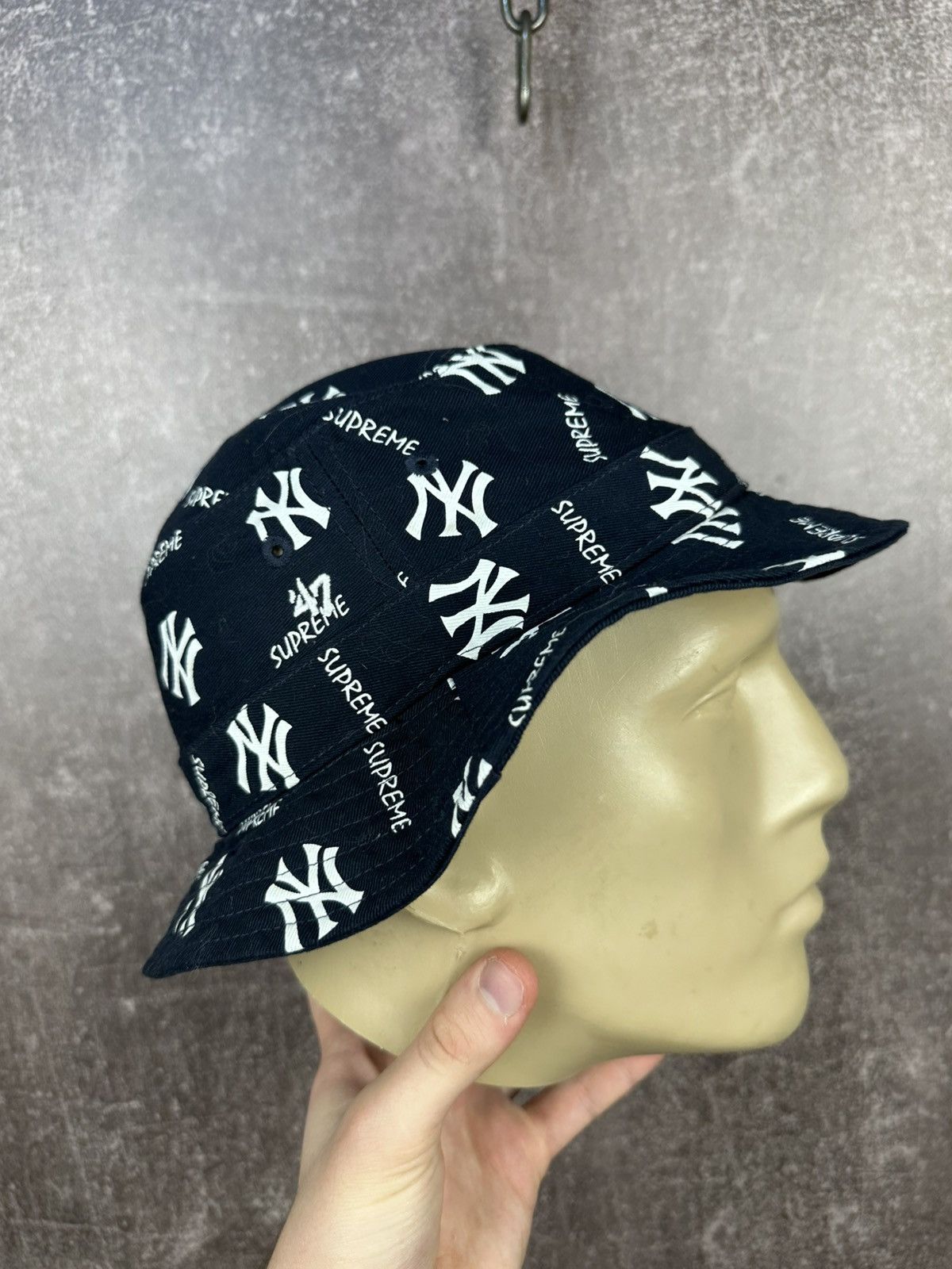 47 Brand × New York Yankees × Supreme Supreme x New York Yankees bucket hat Size ONE SIZE - 3 Thumbnail