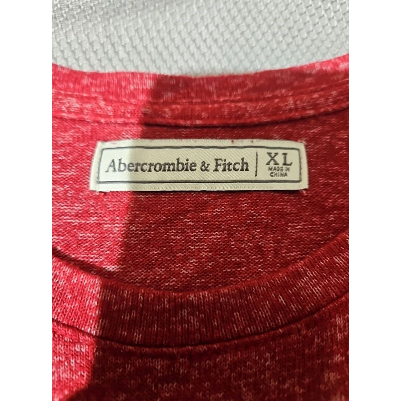 Abercrombie & Fitch Abercrombie & Fitch Shirt Womens XL Red Spellout Moose Logo Lightweight Stretch Size XL / US 12-14 / IT 48-50 - 6 Thumbnail