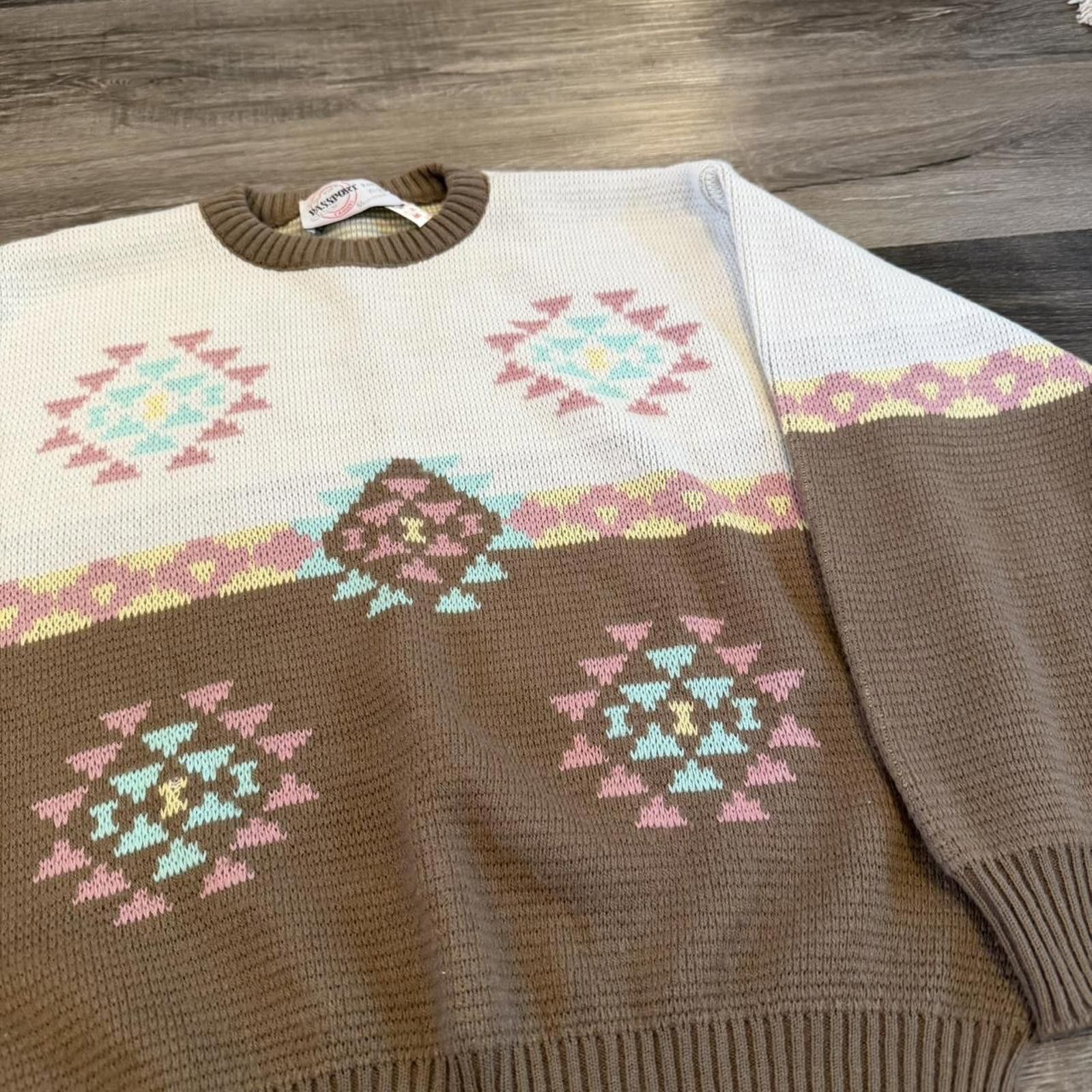 Other vintage passport international pastel pattern sweater S/M Size M / US 6-8 / IT 42-44 - 1 Thumbnail