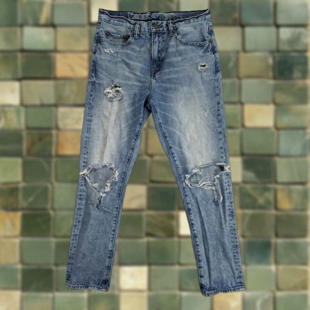 American Eagle Outfitters American Eagle Jeans Dad Light Wash 32x32 100% Cotton Distressed Denim Men Regular Mid Rise Blue M3J Size US 32 / EU 48 - 1 Thumbnail