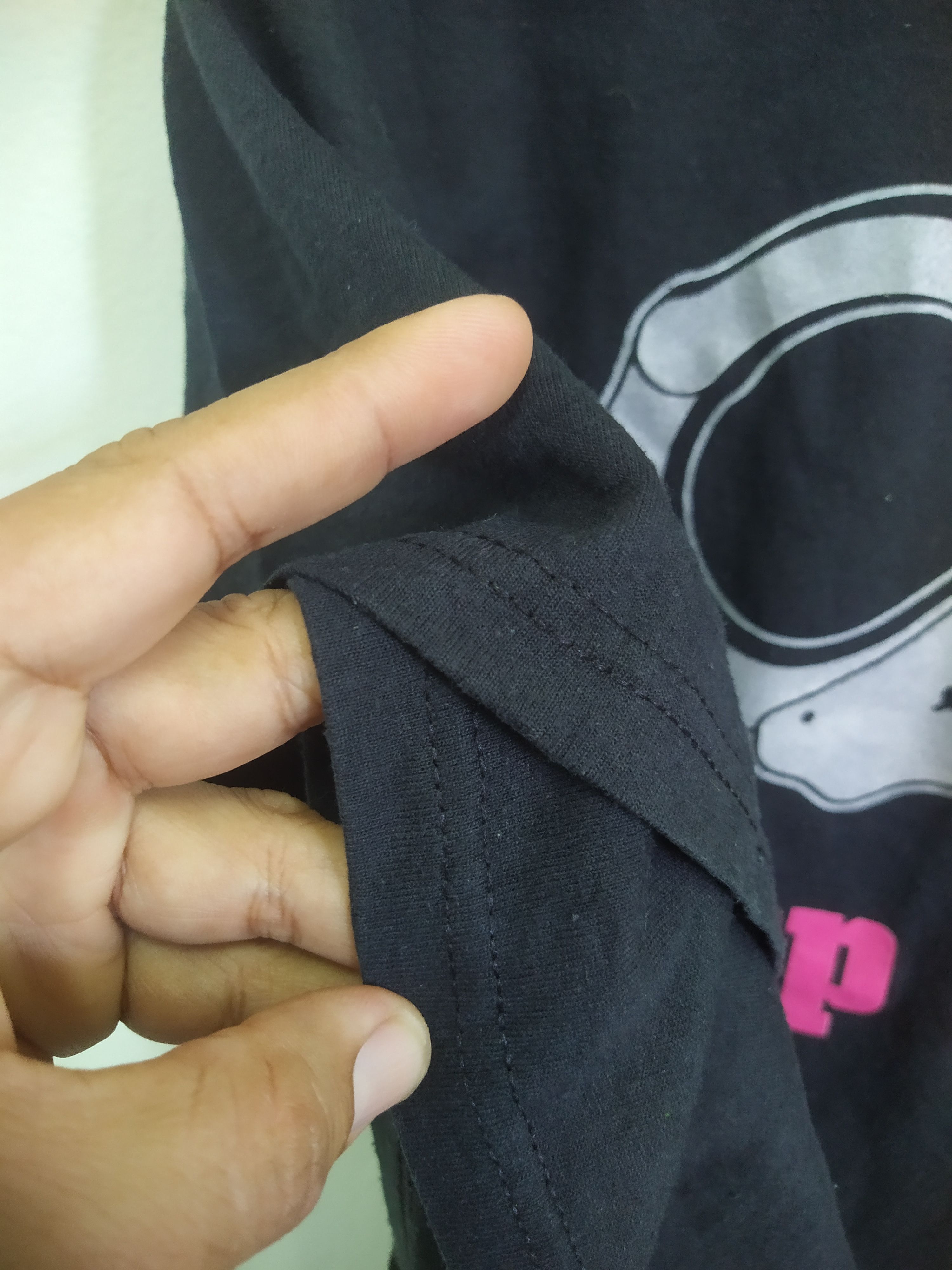 Jerzees "BIG Bust" Funny Breast Cancer Awareness Graphic Tee Size US M / EU 48-50 / 2 - 3 Thumbnail