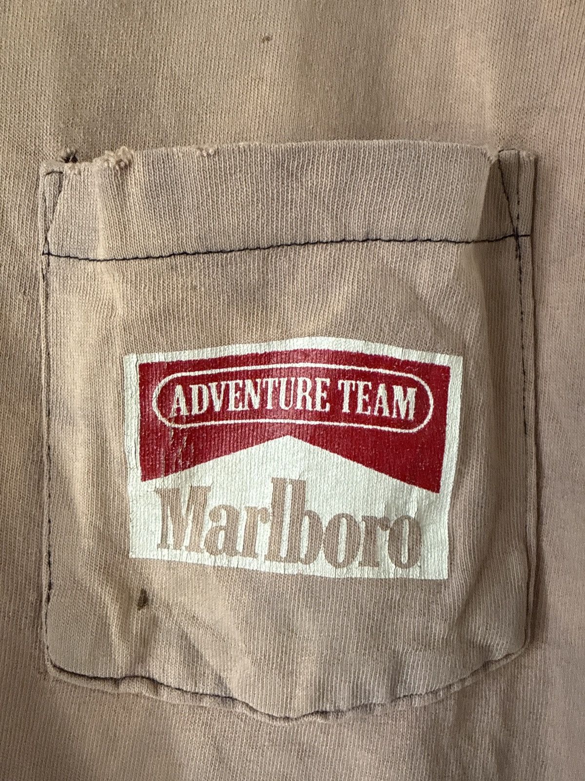Other Vintage Marlboro Snake Tee Size US XL / EU 56 / 4 - 4 Thumbnail