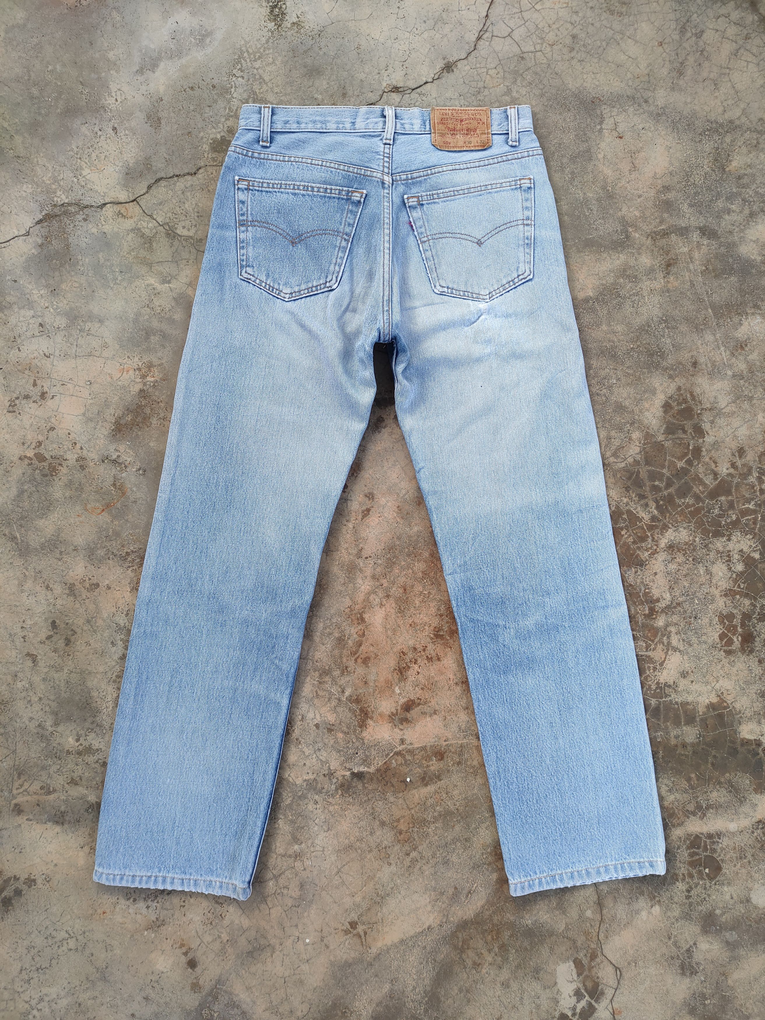 Levi's LEVI'S 501 USA VINTAGE FADED DISTRESSED JEANS PANTS Size US 30 / EU 46 - 1 Thumbnail
