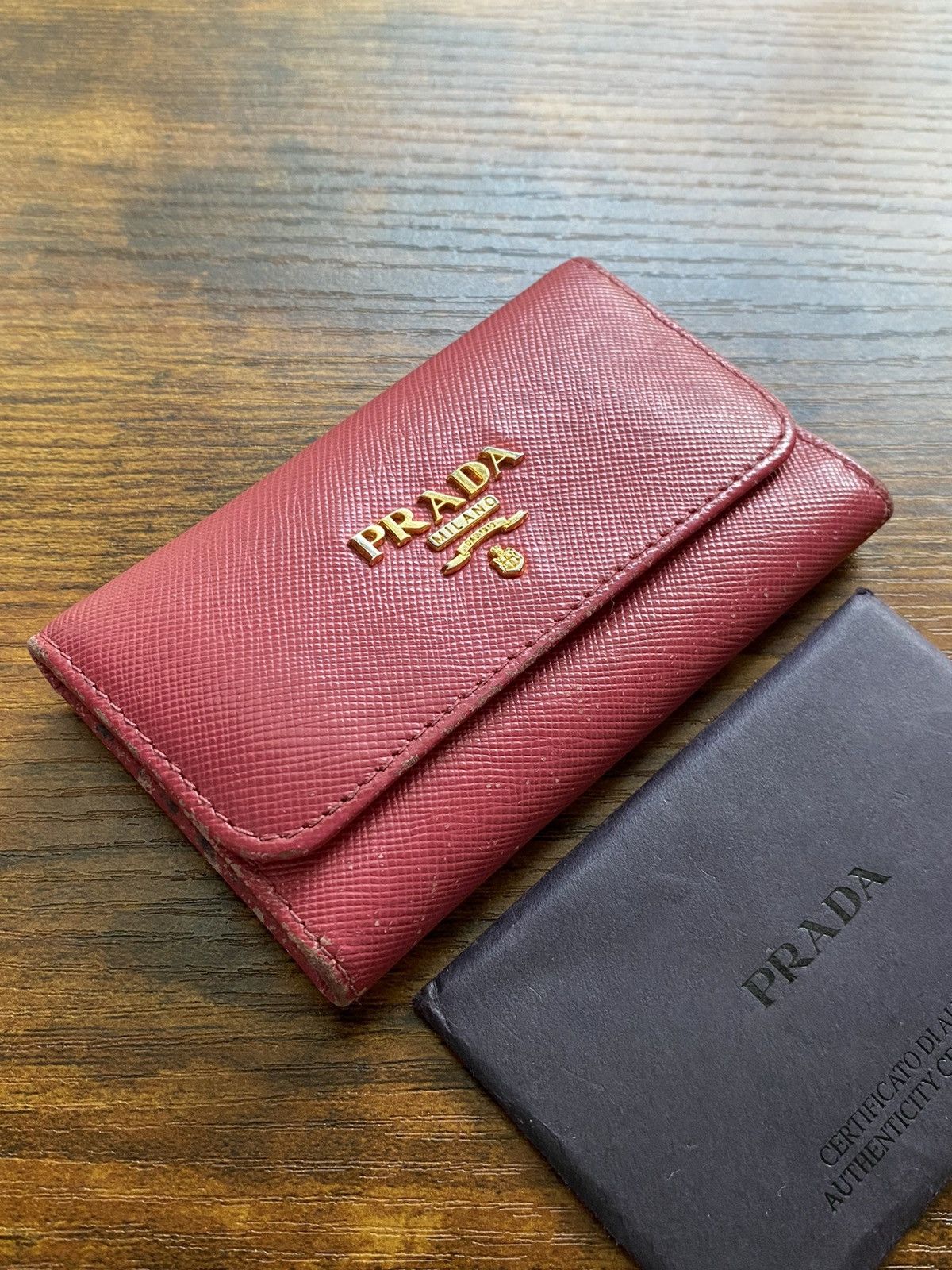 Prada Saffiano metal peonia key holder