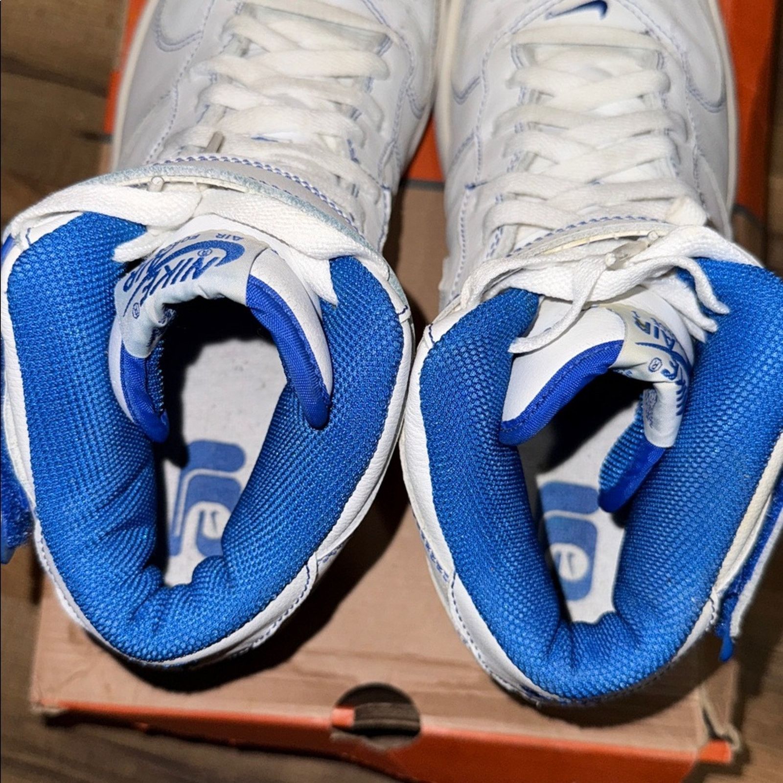 Nike 2002 Nike Air Force 1 Contrast Stitch White White Royal Blue Size US 10 / EU 43 - 9 Thumbnail