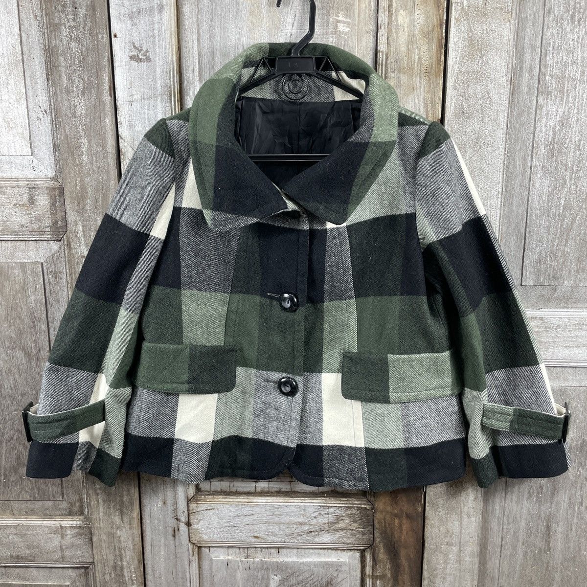 Flannel × Japanese Brand × Vintage Vintage Rea's Croped Flannel Wool Jackets Size M / US 6-8 / IT 42-44 - 1 Thumbnail
