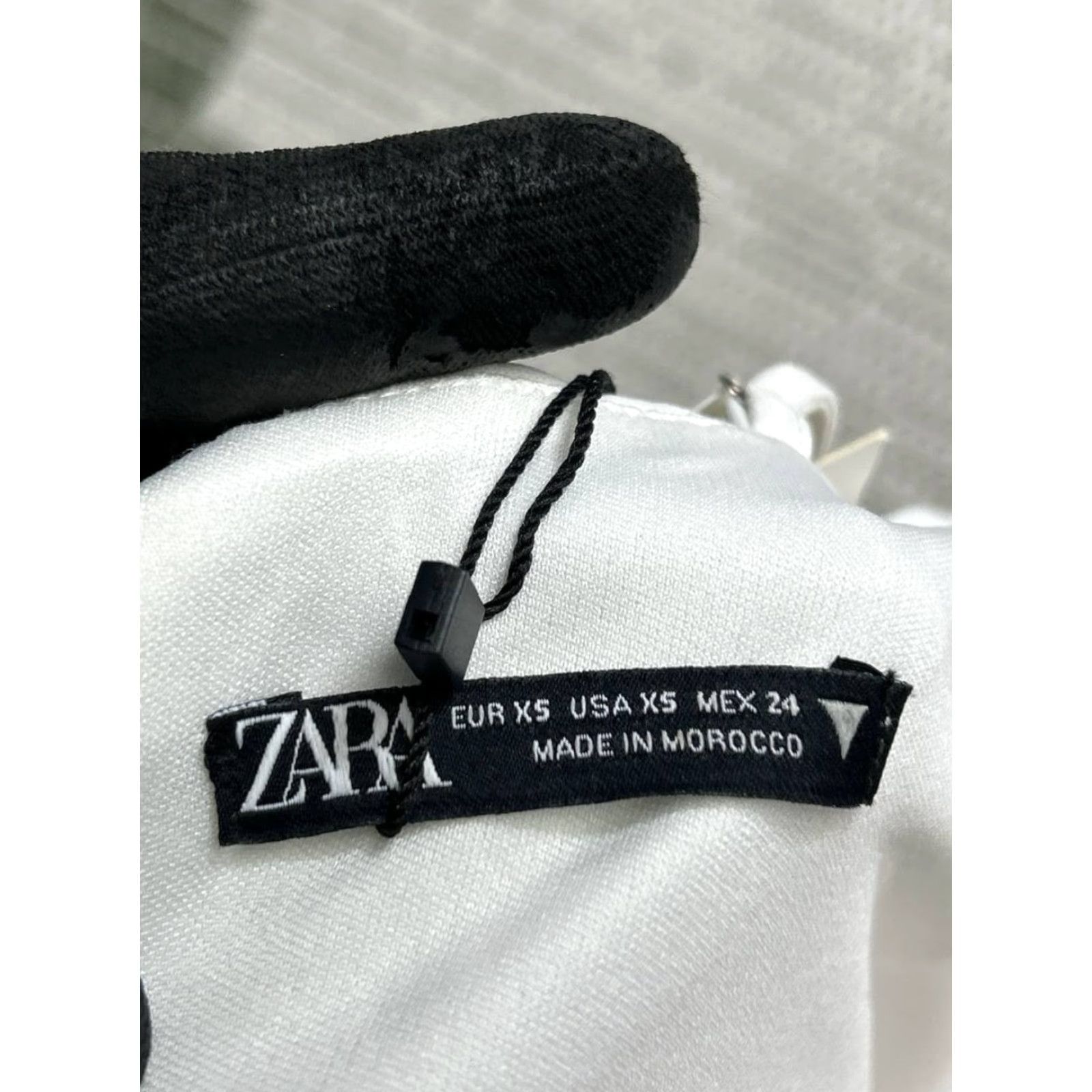 Zara Zara Bodysuit Womens XS White Drape Neck Adjustable Straps Padded Sleeveless Spaghetti Zip Pattern Solid Size XS / US 0-2 / IT 36-38 - 5 Thumbnail