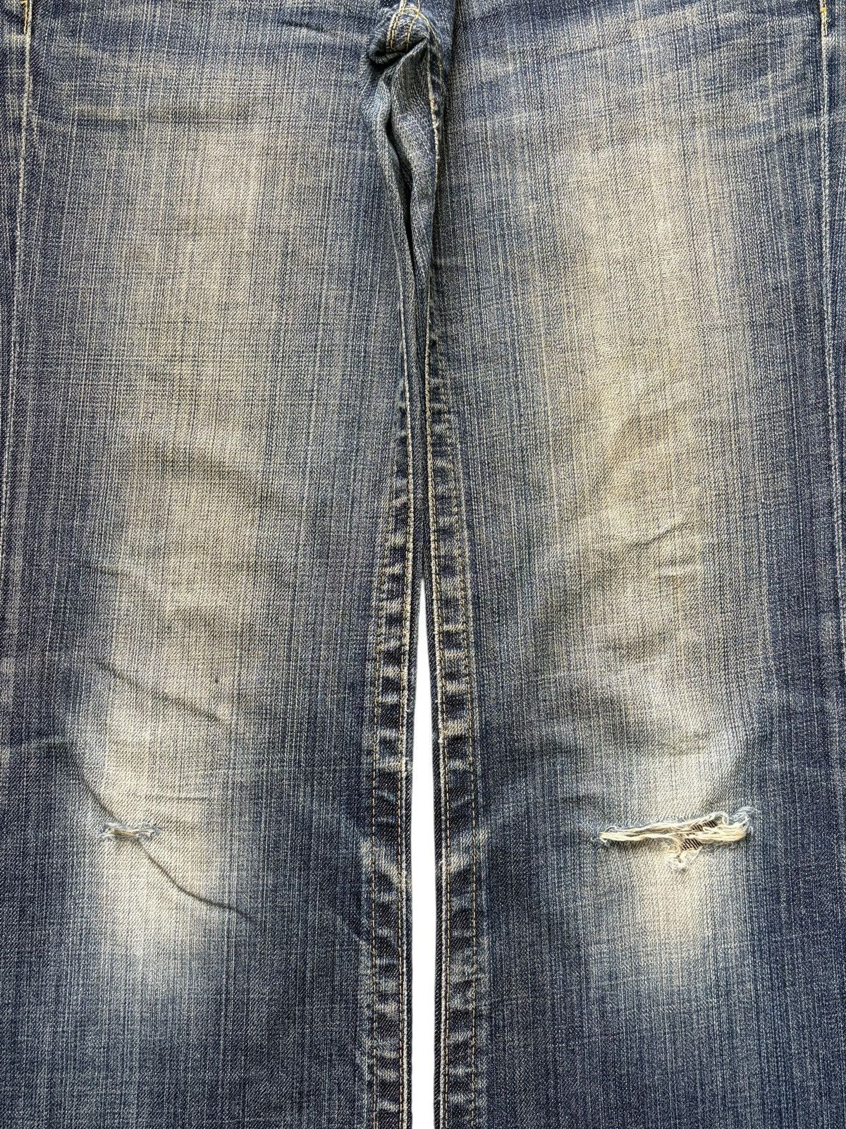 Uniqlo Vintage Japanese Uniqlo Distress Low Rise Flare Jeans Size 29" - 3 Thumbnail