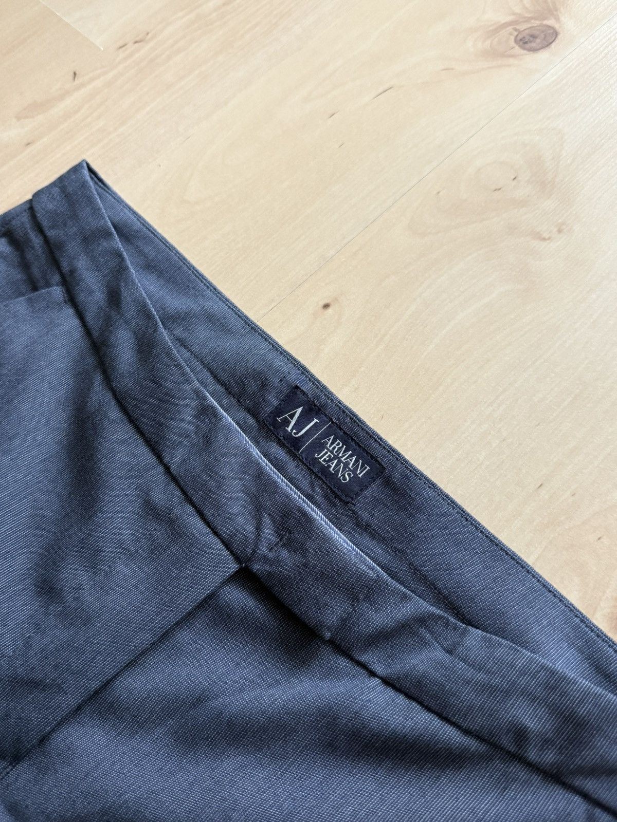 Giorgio Armani Giorgio Armani Jeans tailored wide leg trousers pants vtg Size 27" / US 4 / IT 40 - 4 Thumbnail