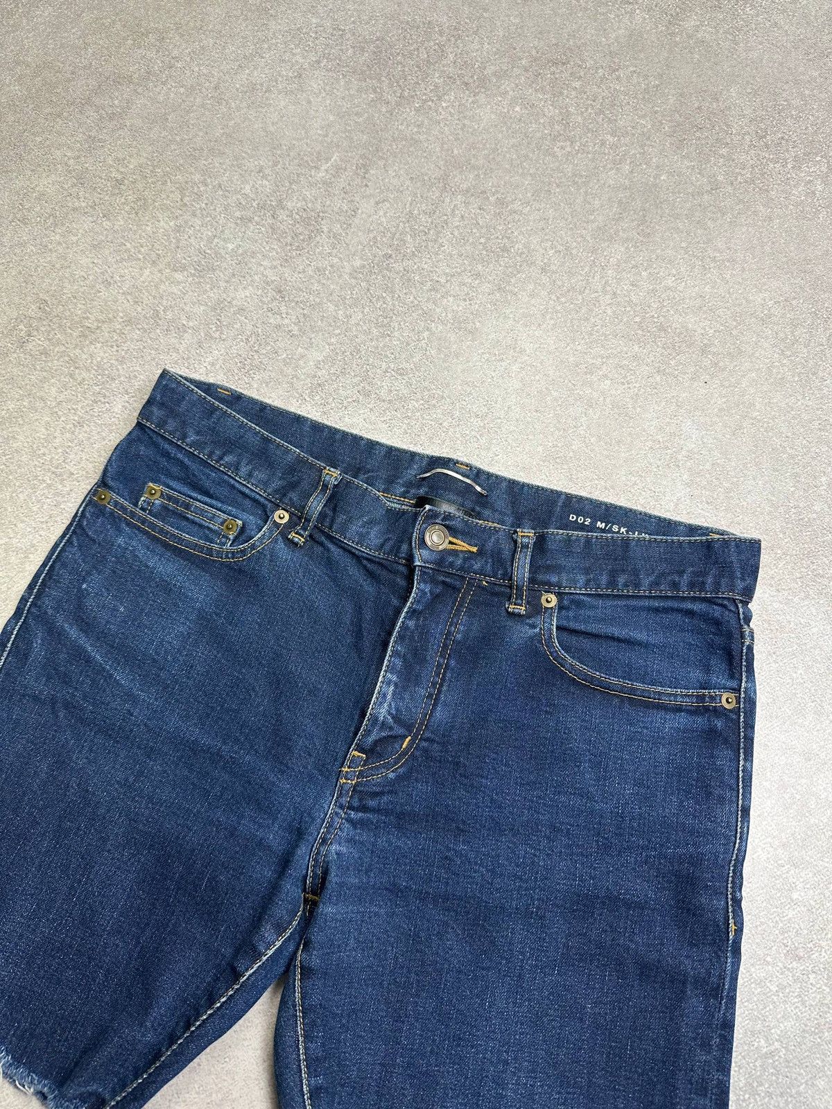 Saint Laurent Paris Saint Laurent Paris Cropped Denim Shorts Rare 31 Size US 31 - 2 Thumbnail