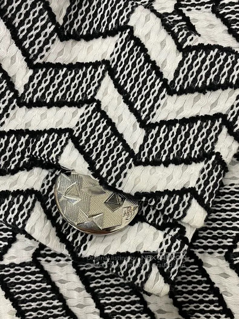 Chanel Chanel Black and white colour block geometric printed jack Size XS / US 0-2 / IT 36-38 - 2 Thumbnail