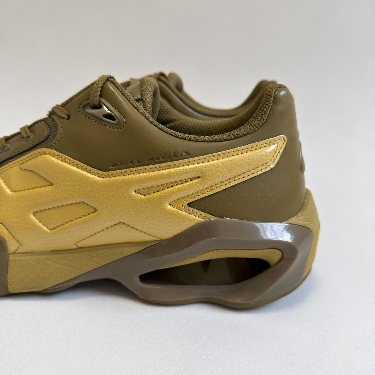 Asics × Kiko Kostadinov ‘Medallion Yellow’ Novalis Gel-Teremoa Sneakers Size US 11.5 / EU 44-45 - 5 Thumbnail