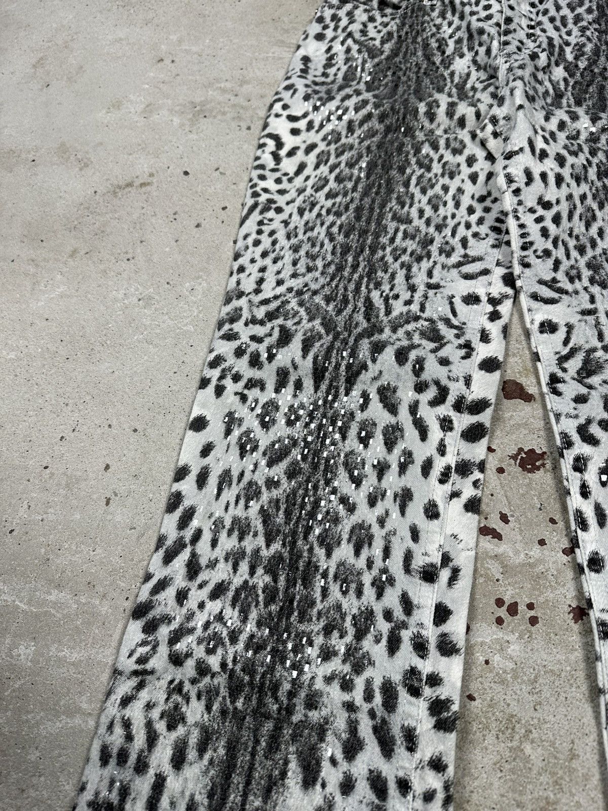 Roberto Cavalli Vintage SS2000 Roberto Cavalli Leopard Skin Print Pants Size 25" / US 0 / IT 36 - 4 Thumbnail