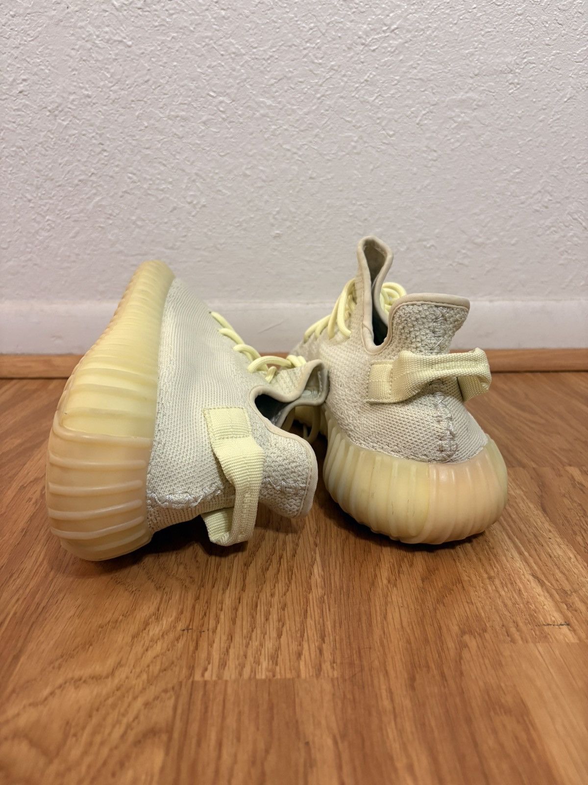 Yeezy 2018 Yeezy Boost 350 V2 'Butter' Size US 10 / EU 43 - 5 Thumbnail