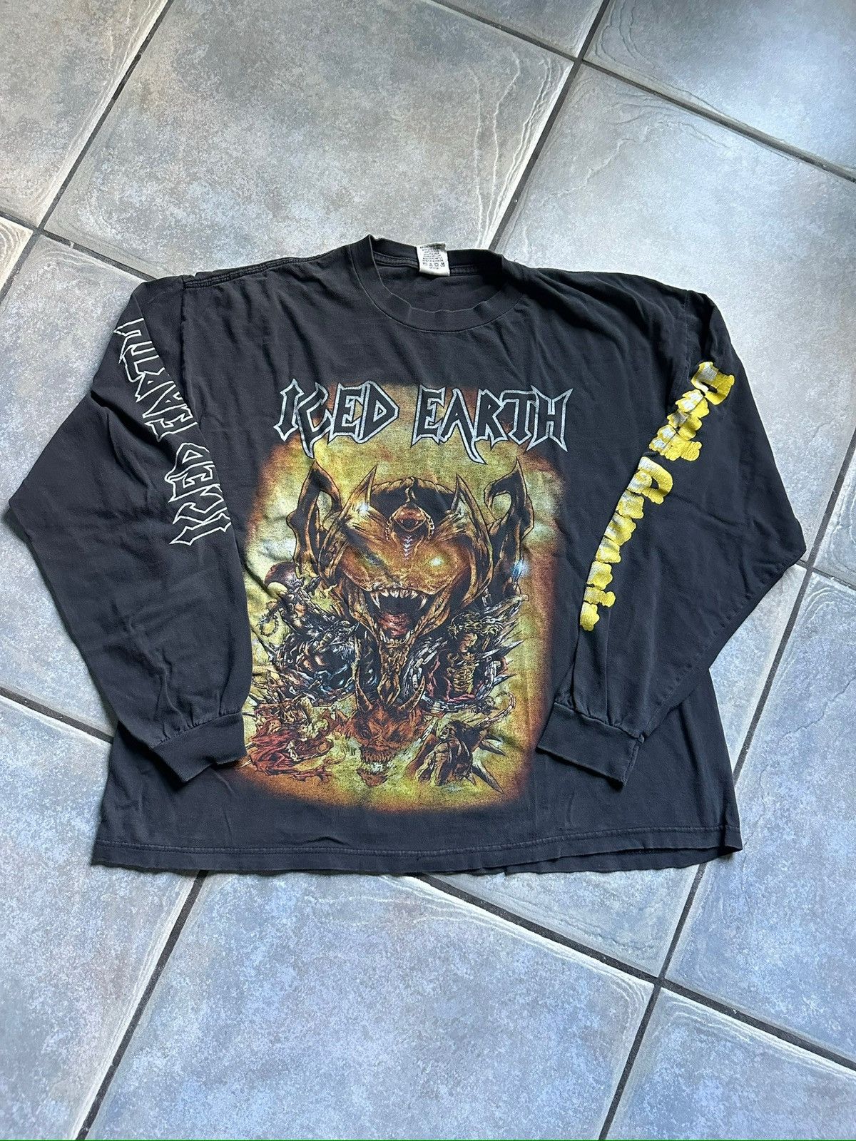 Band Tees Vintage Iced Earth T Shirt XL Boxy Long Sleeve Dark Genesis Size US XL / EU 56 / 4 - 1 Thumbnail
