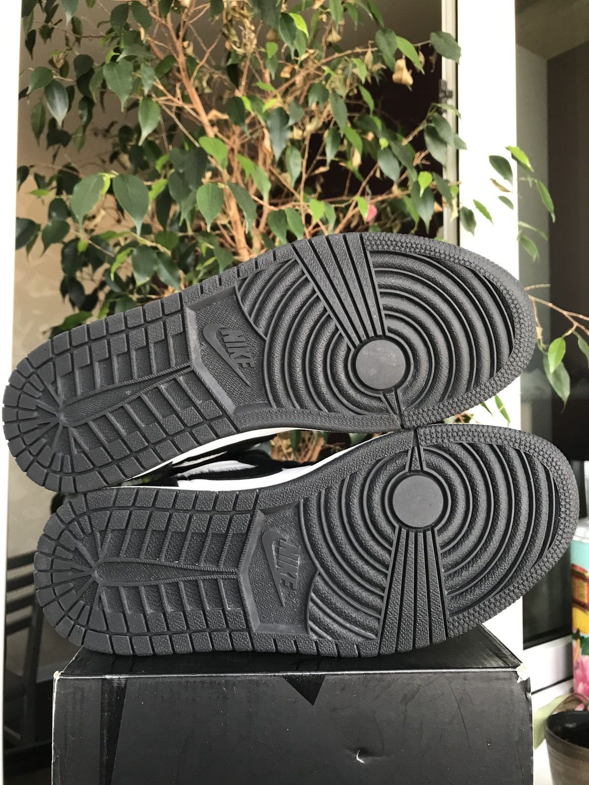 Jordan Brand Nike Air Jordan 1 High Twist WMNS Black Panda Size US 7.5 / EU 40-41 - 12 Thumbnail