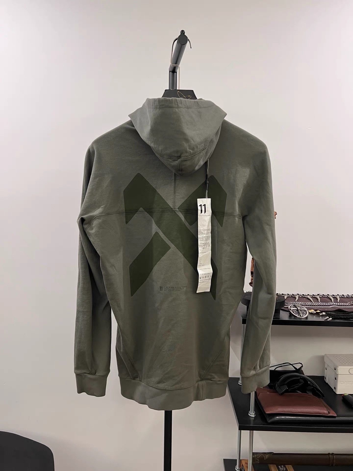 11 By Boris Bidjan Saberi Boris Bidjan Saberi 11by bbs Printed Long Sleeve Hoodie K35 Size US M / EU 48-50 / 2 - 1 Thumbnail