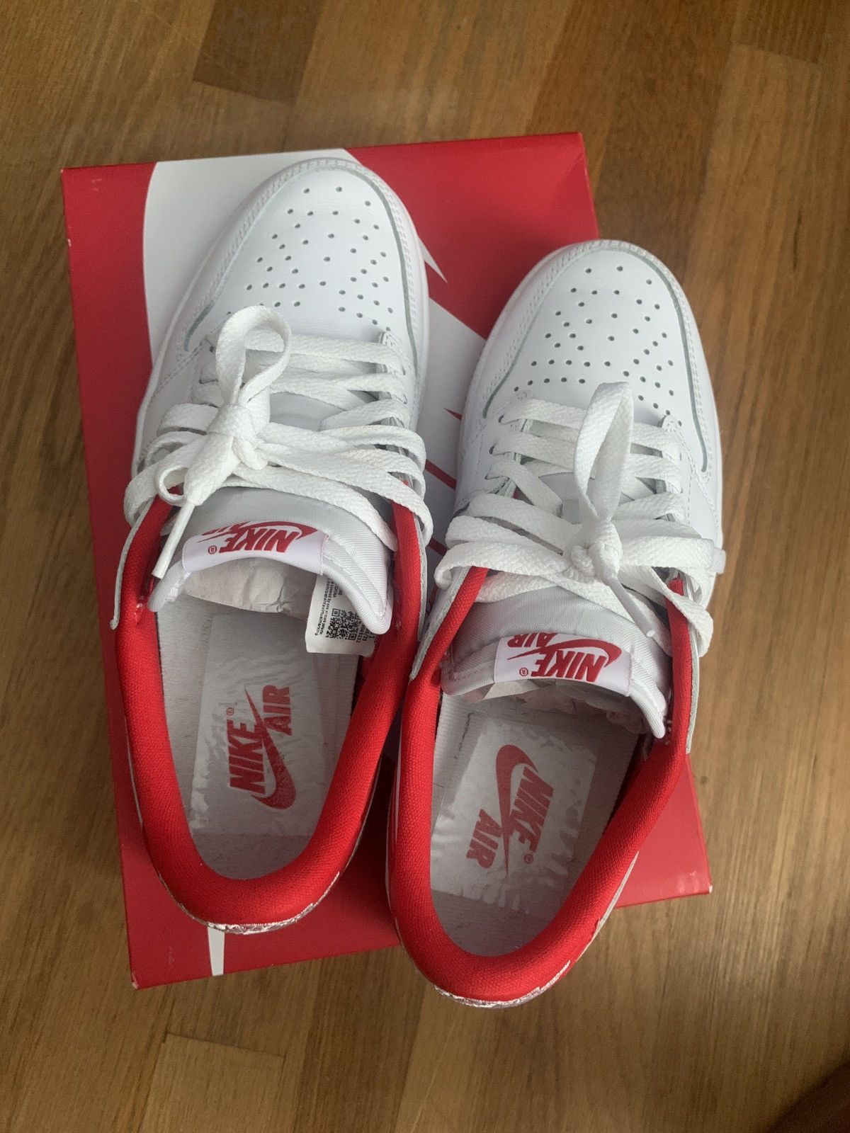 Nike jordan 1 retro og low Size US 7 / EU 40 - 2 Thumbnail
