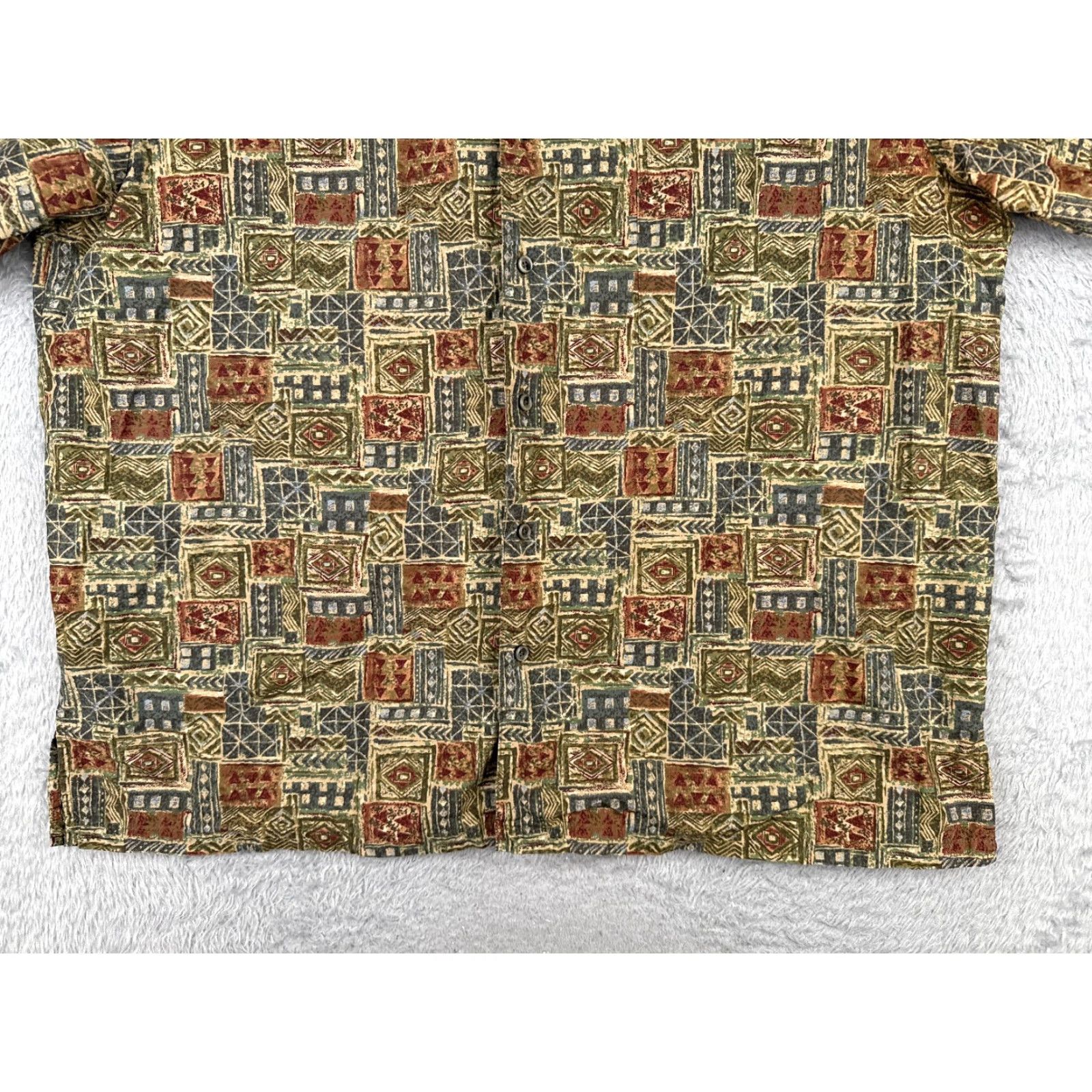 Vintage VINTAGE Cooke Street Shirt Men 2XL Green Red Tile Geometric 100% Cotton Hawaiian Aloha Beach Resort Pattern 90s Mens Shirt Size US XXL / EU 58 / 5 - 5 Thumbnail