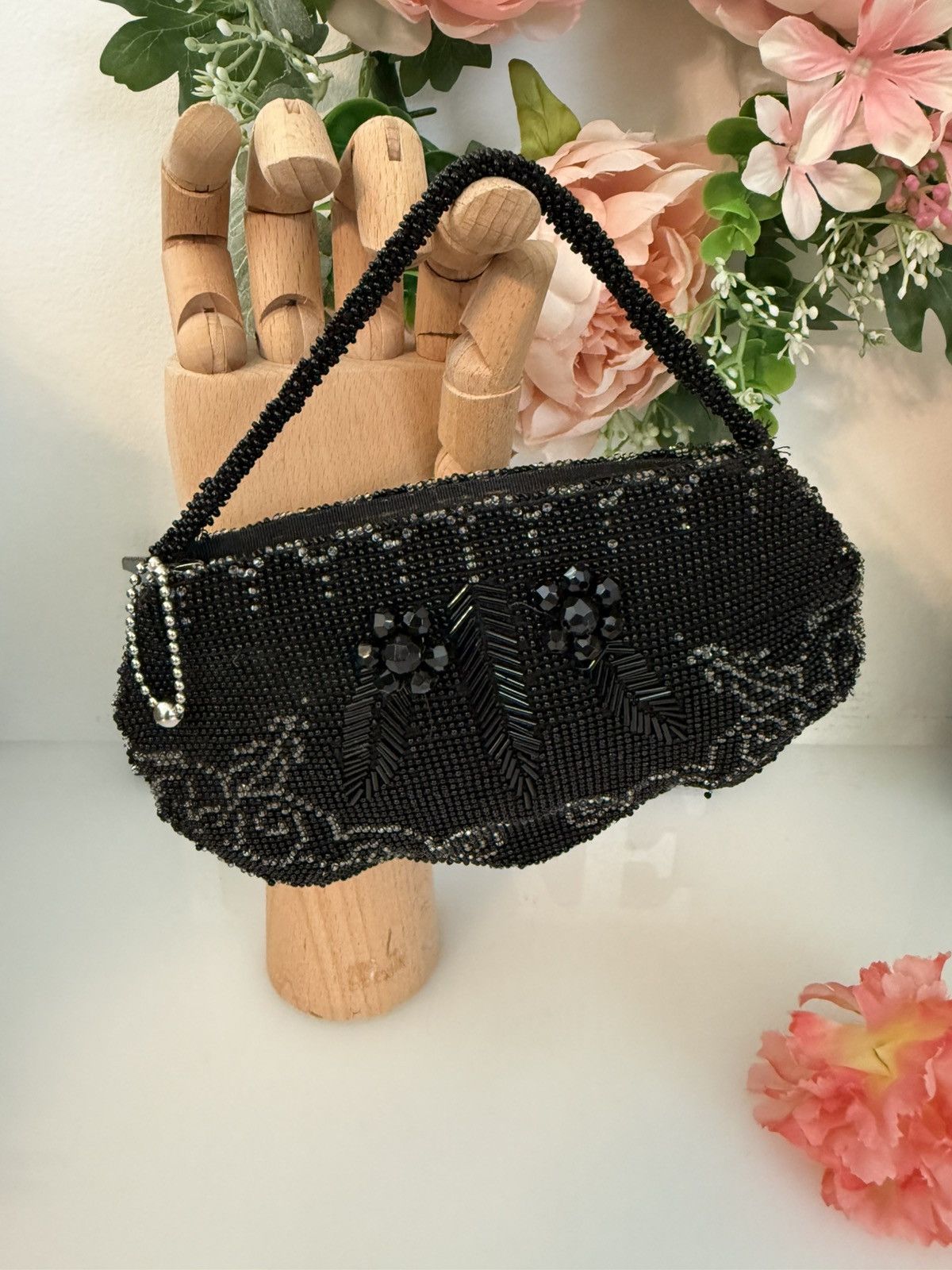 Vintage Vintage Beaded Mini Handbag Handmade Czechoslovakia Amazing Size ONE SIZE - 1 Thumbnail