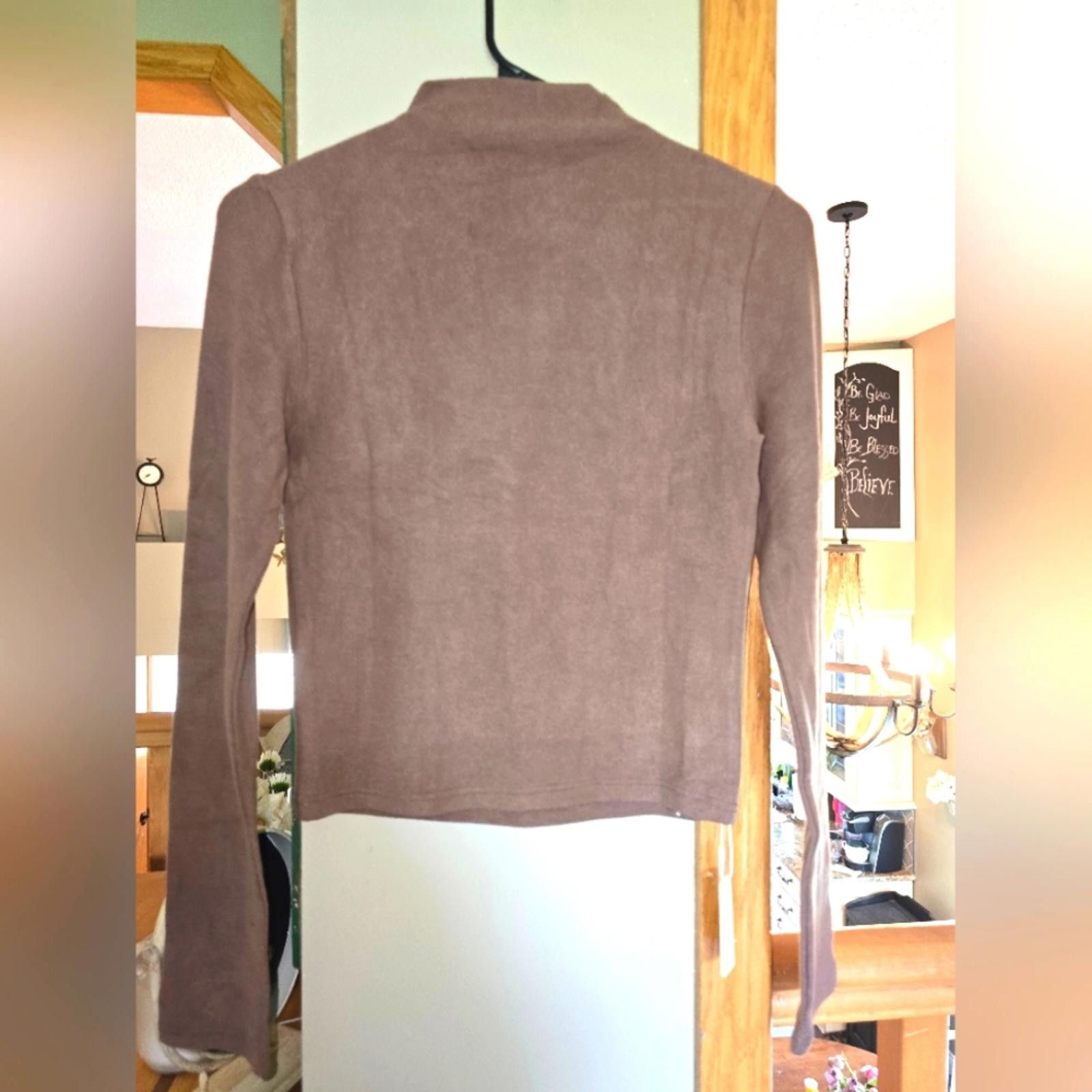 Designer OGL Mid ThermalThermal Brushed Mock Neck Crop Top Size M / US 6-8 / IT 42-44 - 3 Thumbnail