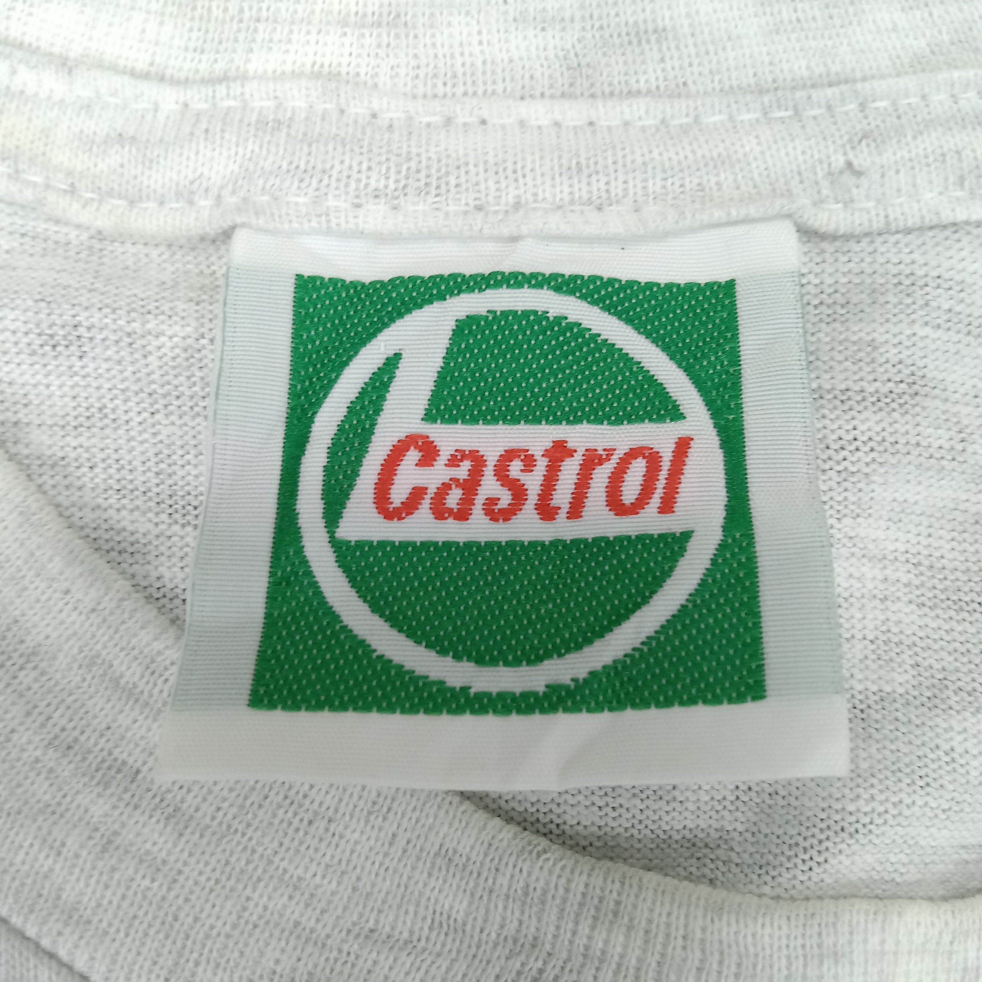 Vintage Castrol Racing Motorsports Oli Lubricant Tshirt Size US L / EU 52-54 / 3 - 4 Thumbnail